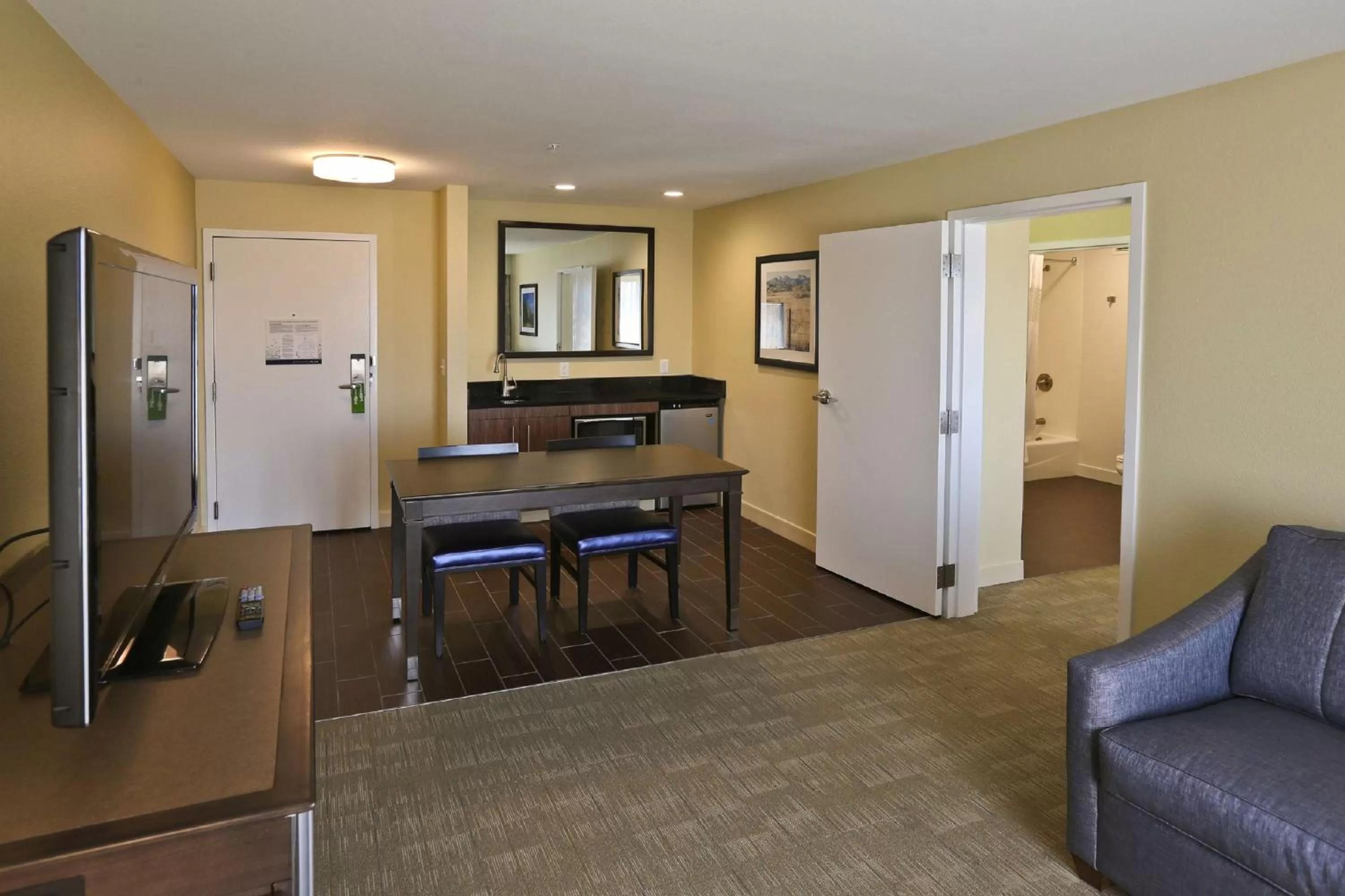 Bedroom in Hampton Inn Billings