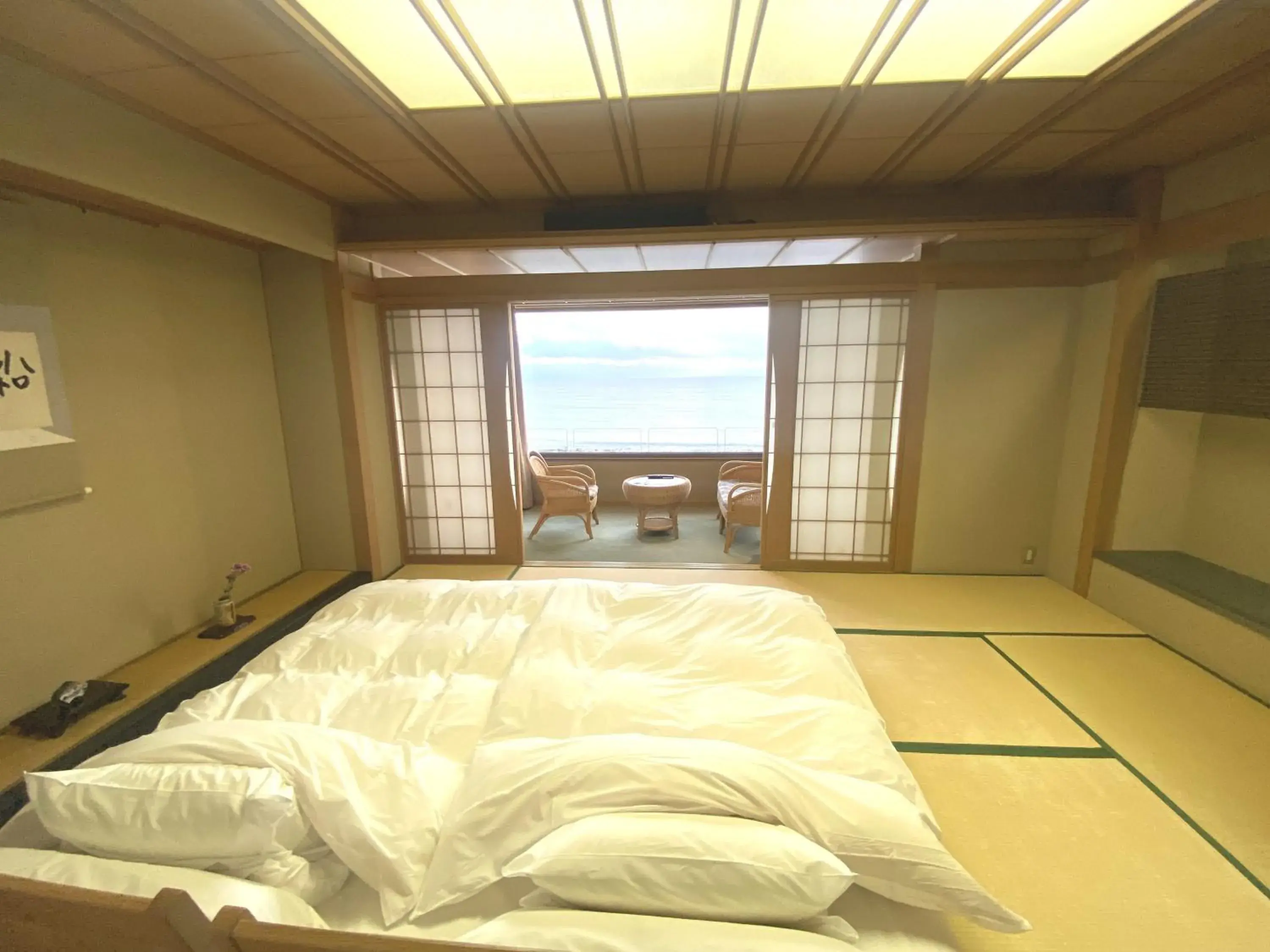 Bed in Wakamatsu Hot Spring Resort