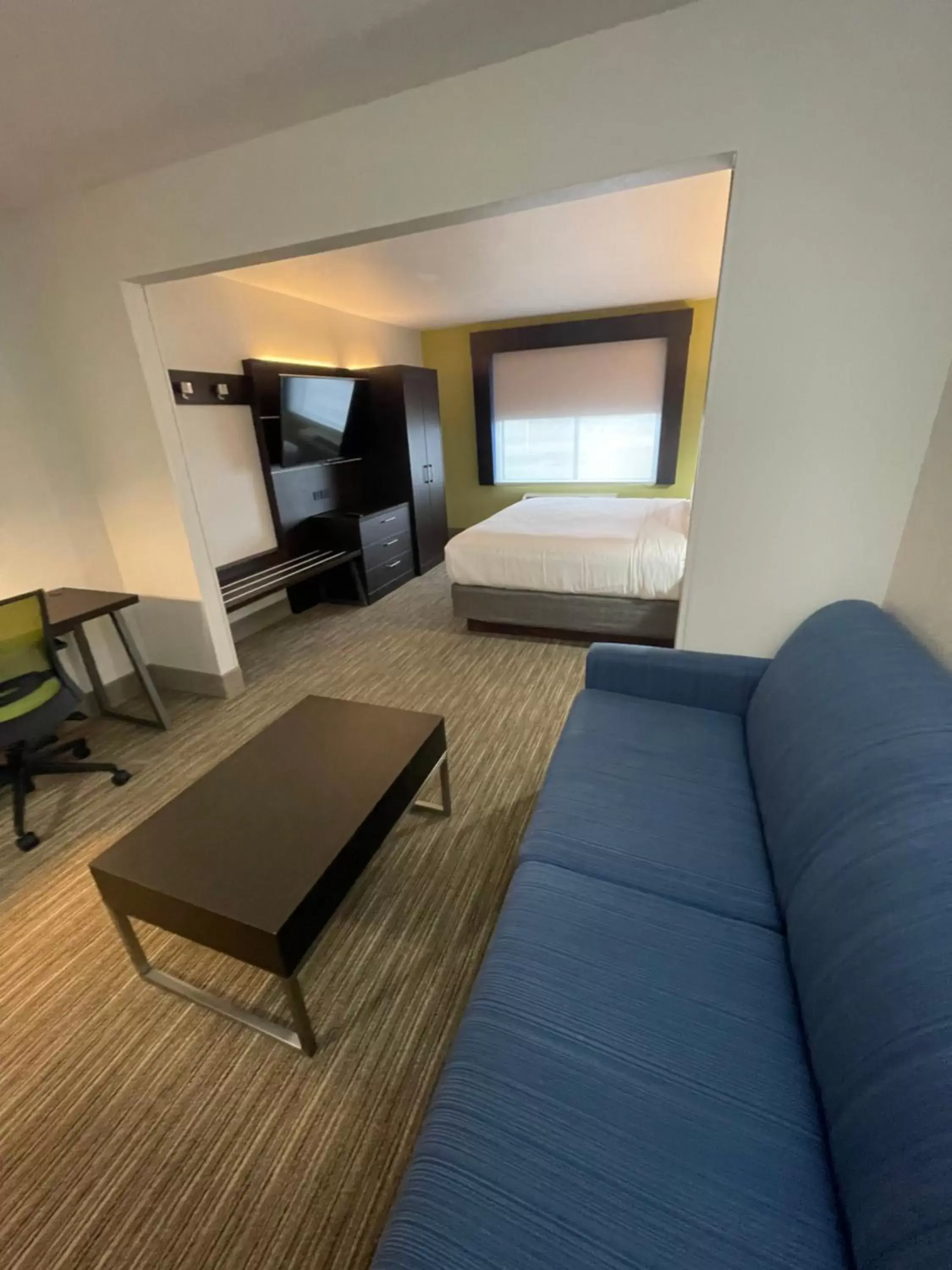 Seating Area in Holiday Inn Express Hotel & Suites Las Vegas, an IHG Hotel