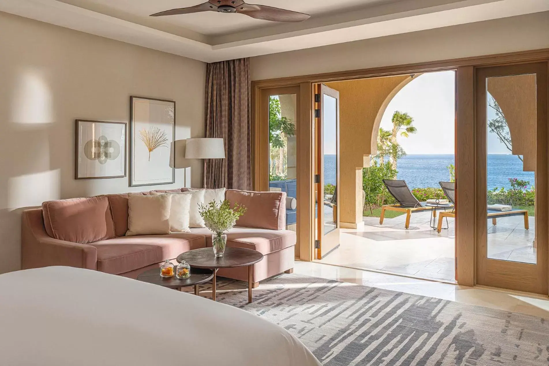 Bedroom, Seating Area in Four Seasons Resort Sharm El Sheikh