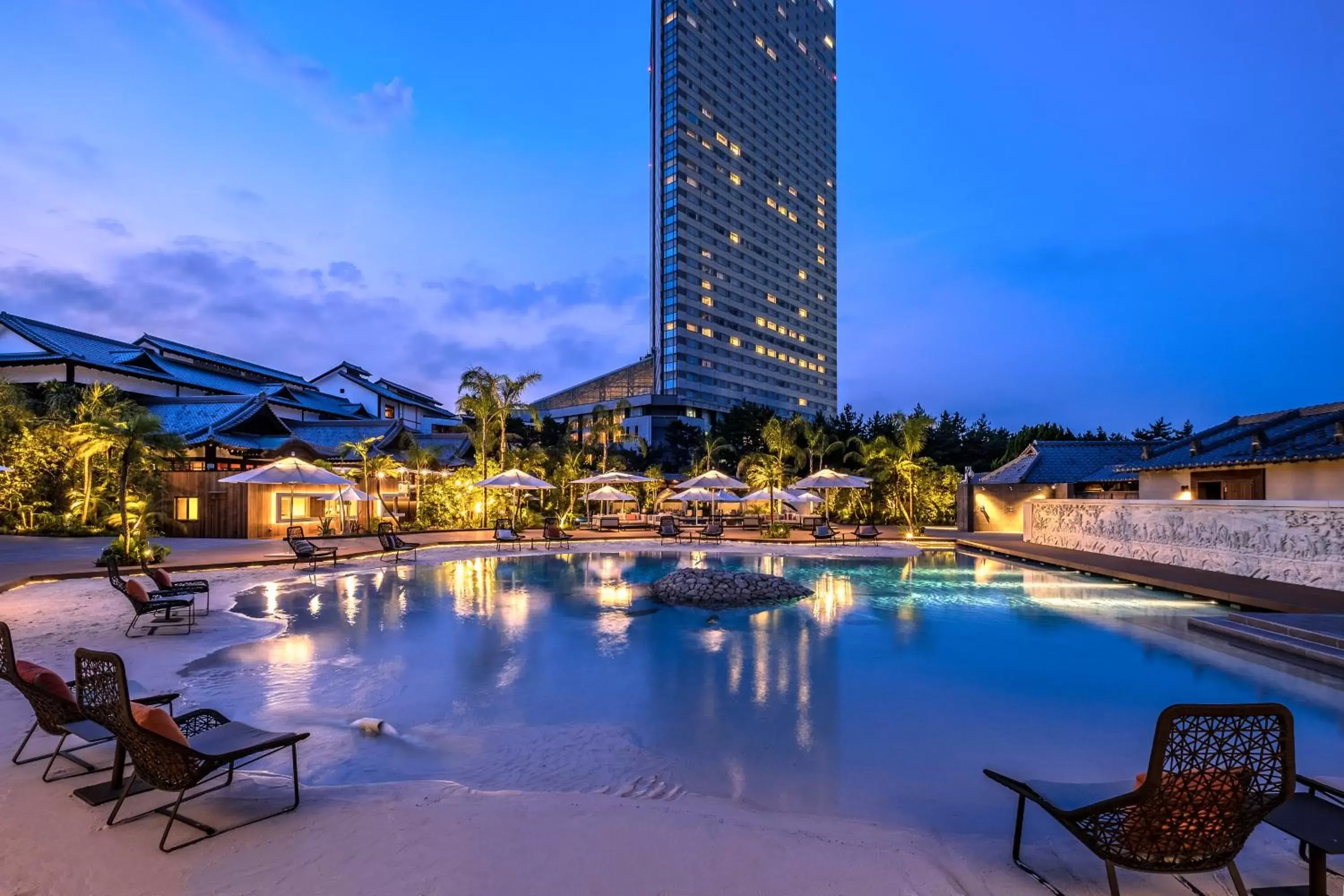 Swimming Pool in Sheraton Grande Ocean Resort