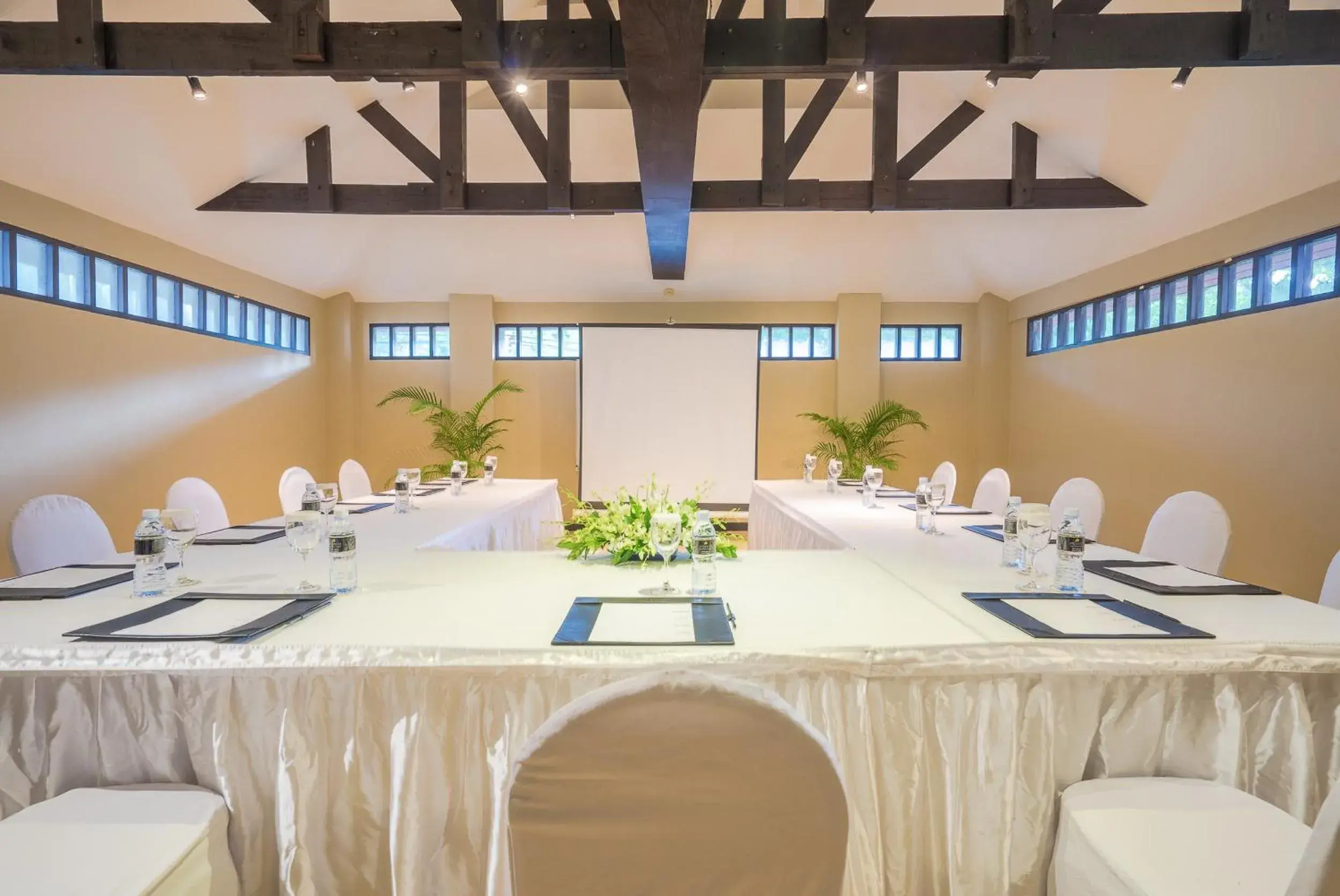 Banquet/Function facilities in Impiana Beach Front Resort Chaweng Noi, Koh Samui