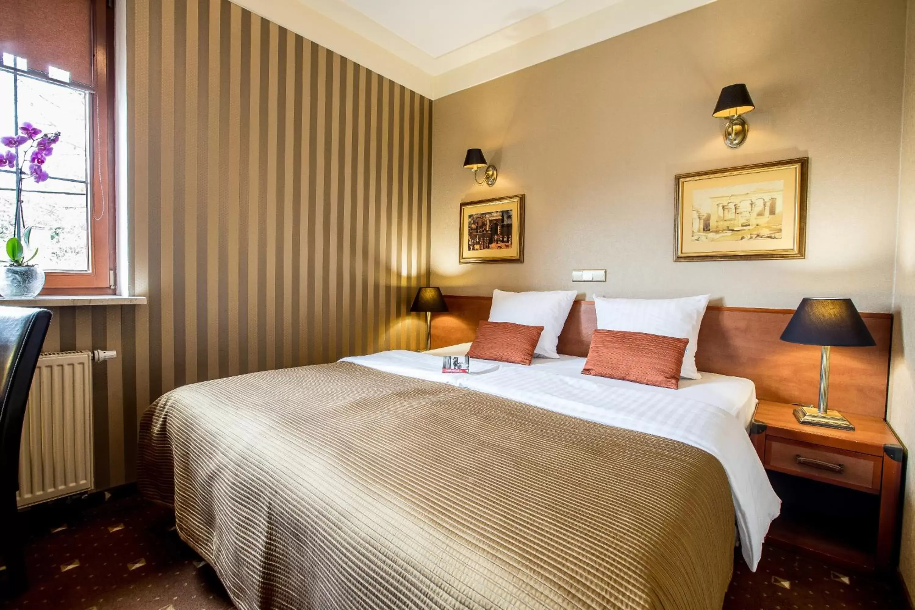 Standard Double Room in Hotel Diament Bella Notte Katowice - Chorzów Standard Double Room in Hotel Diament Bella Notte Katowice - Chorzów