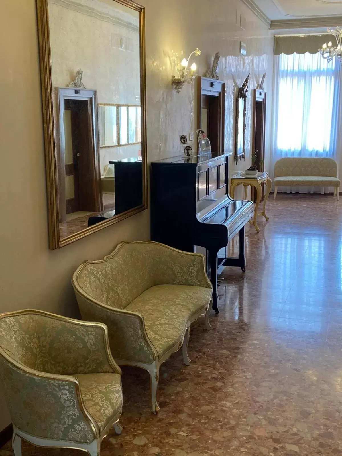 Living room, Seating Area in Hotel Ateneo