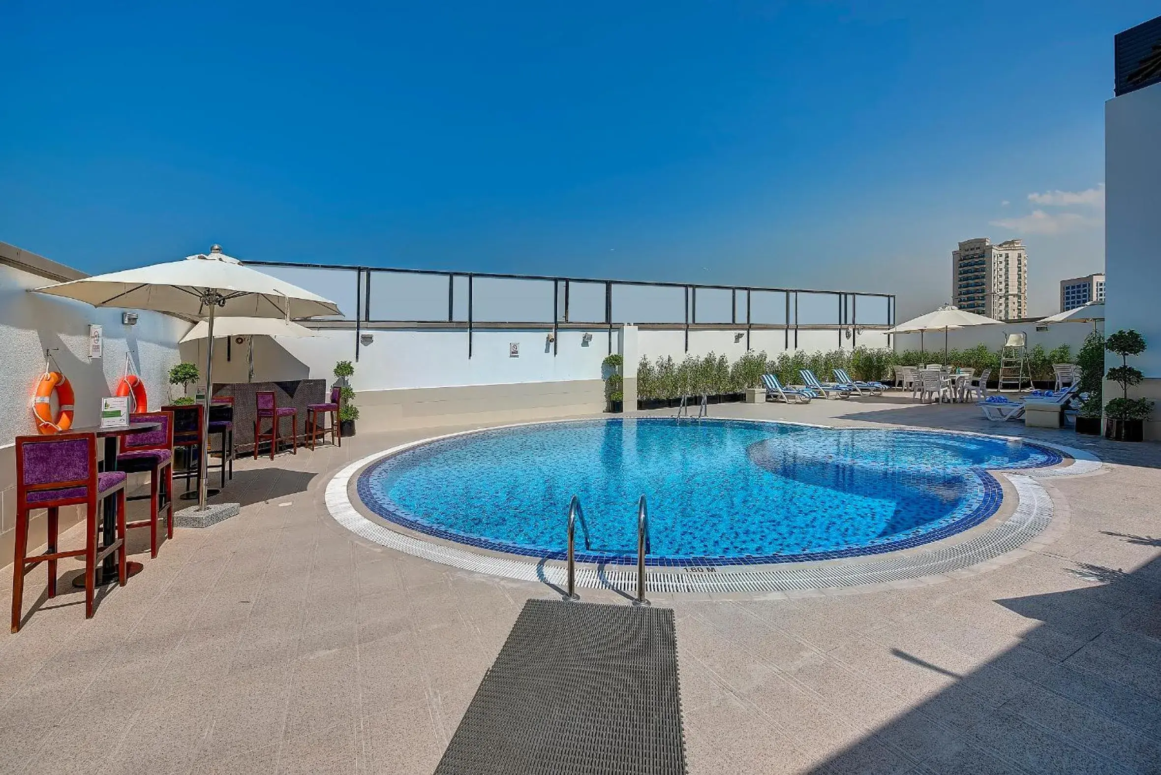 Swimming pool in Raintree Rolla Hotel Swimming pool in Raintree Rolla Hotel