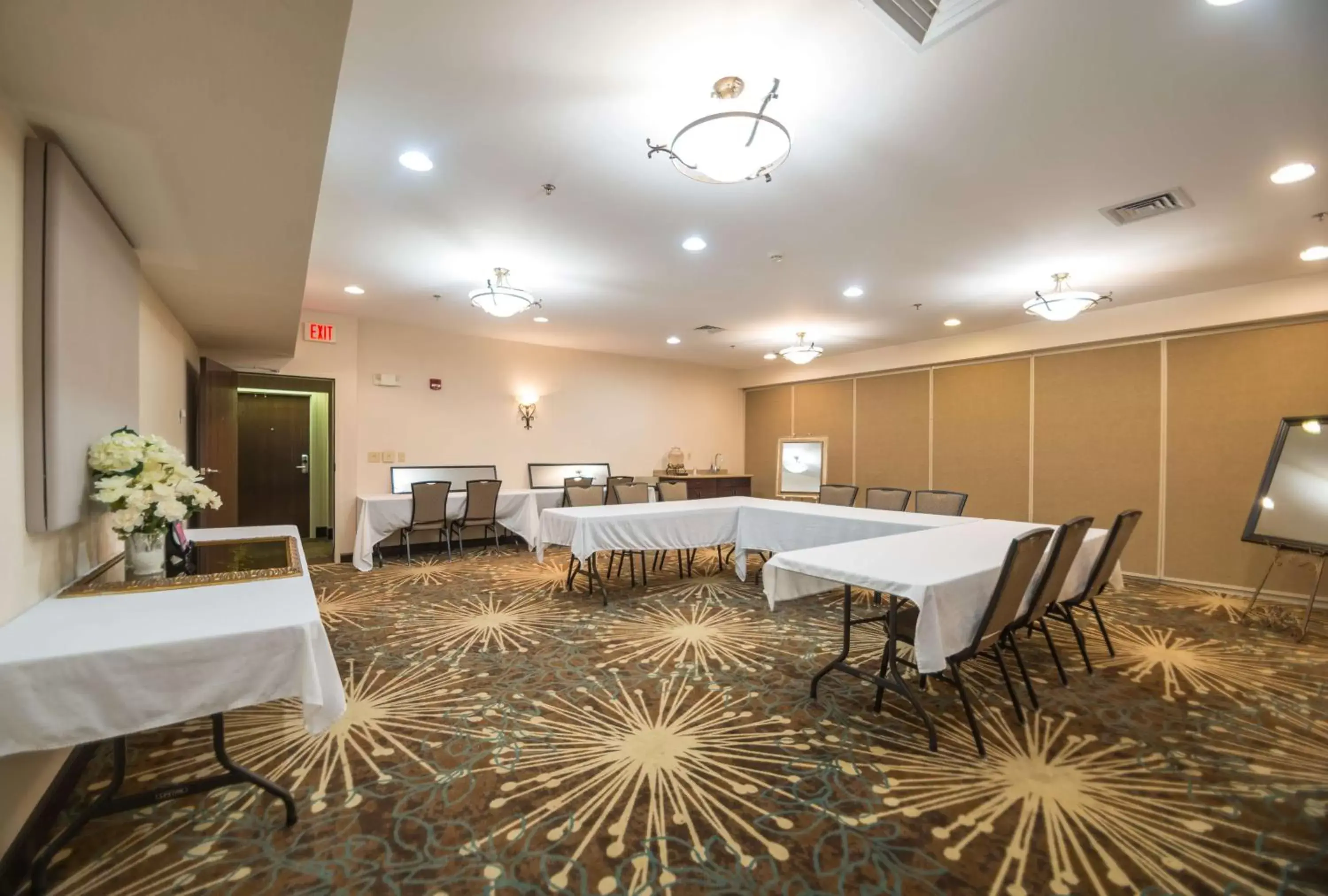 Meeting/conference room in Hampton Inn Tiffin