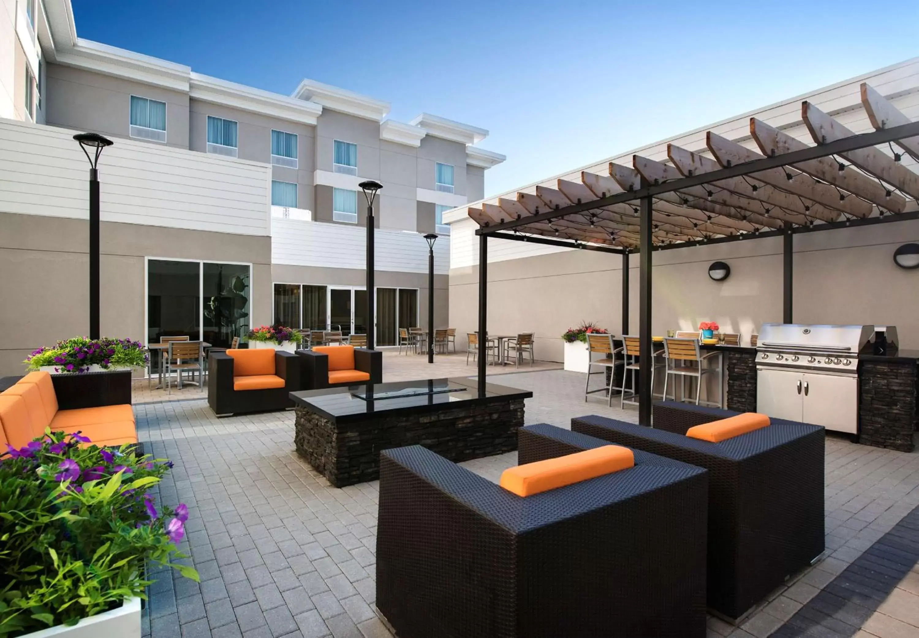 Patio in Homewood Suites by Hilton Winnipeg Airport - Polo Park