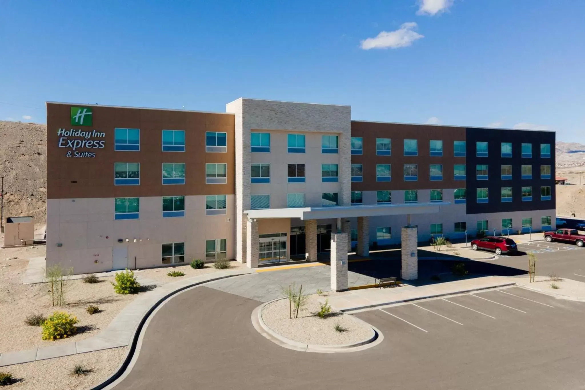 Property Building in Holiday Inn Express & Suites - Bullhead City , an IHG Hotel