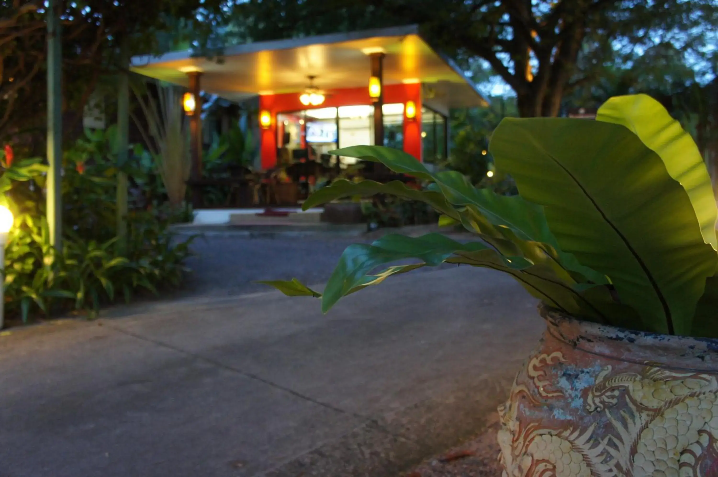 Lobby or reception in Palm Village Lobby or reception in Palm Village