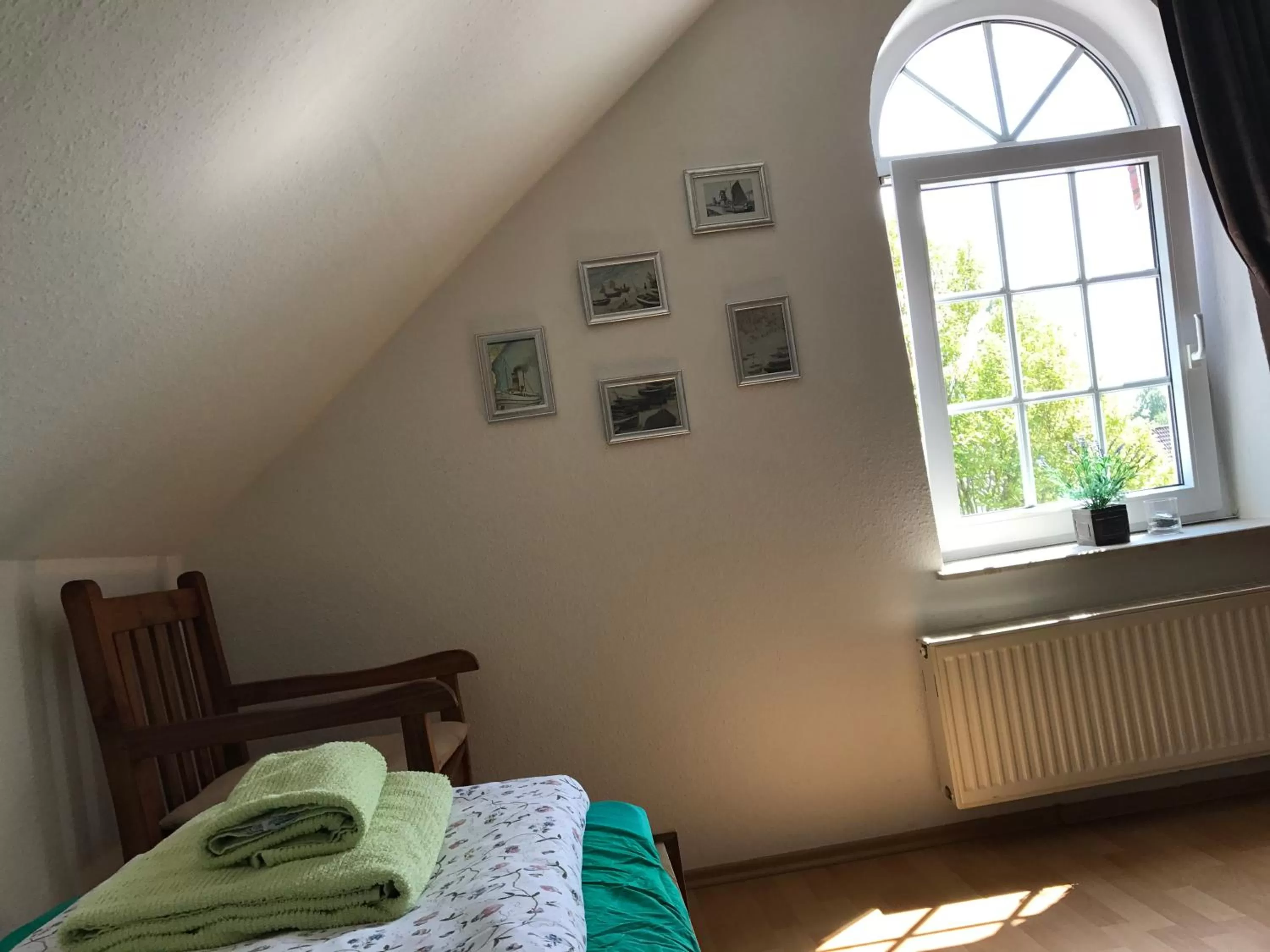Photo of the whole room, Bed in Leezdorfer Hof