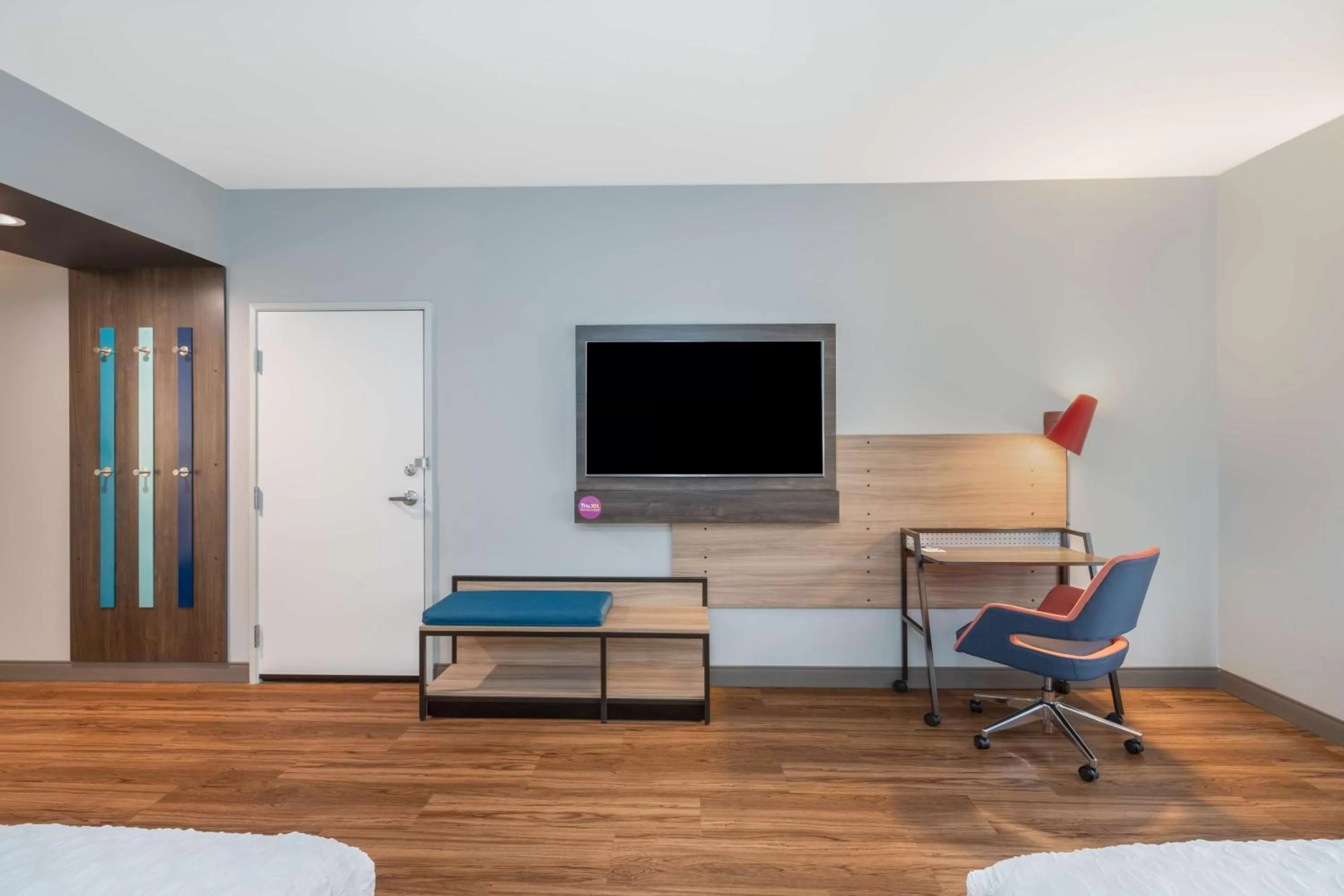 Bedroom in Tru By Hilton Knoxville North I 75