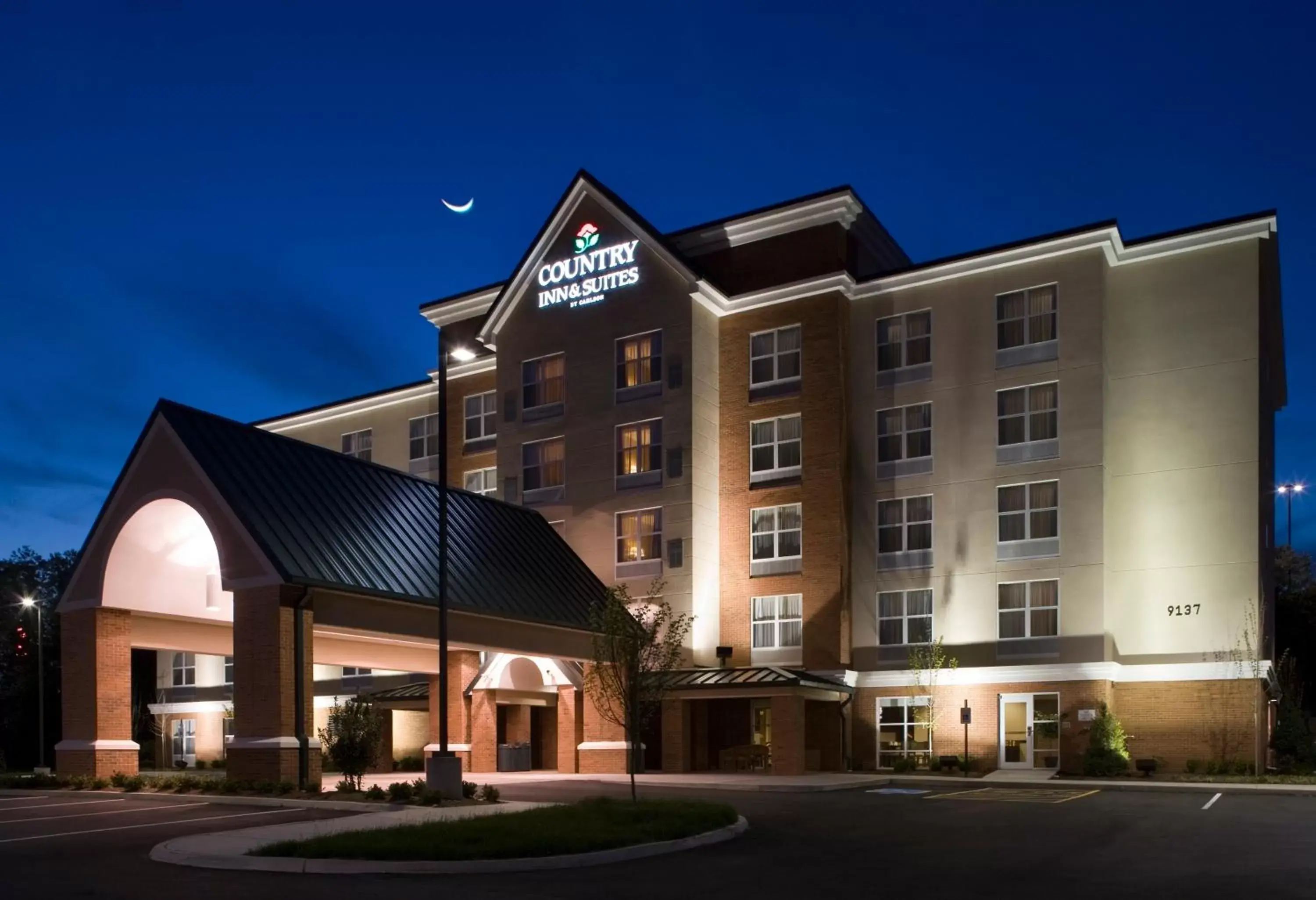Facade/entrance, Property Building in Country Inn & Suites by Radisson, Knoxville at Cedar Bluff, TN