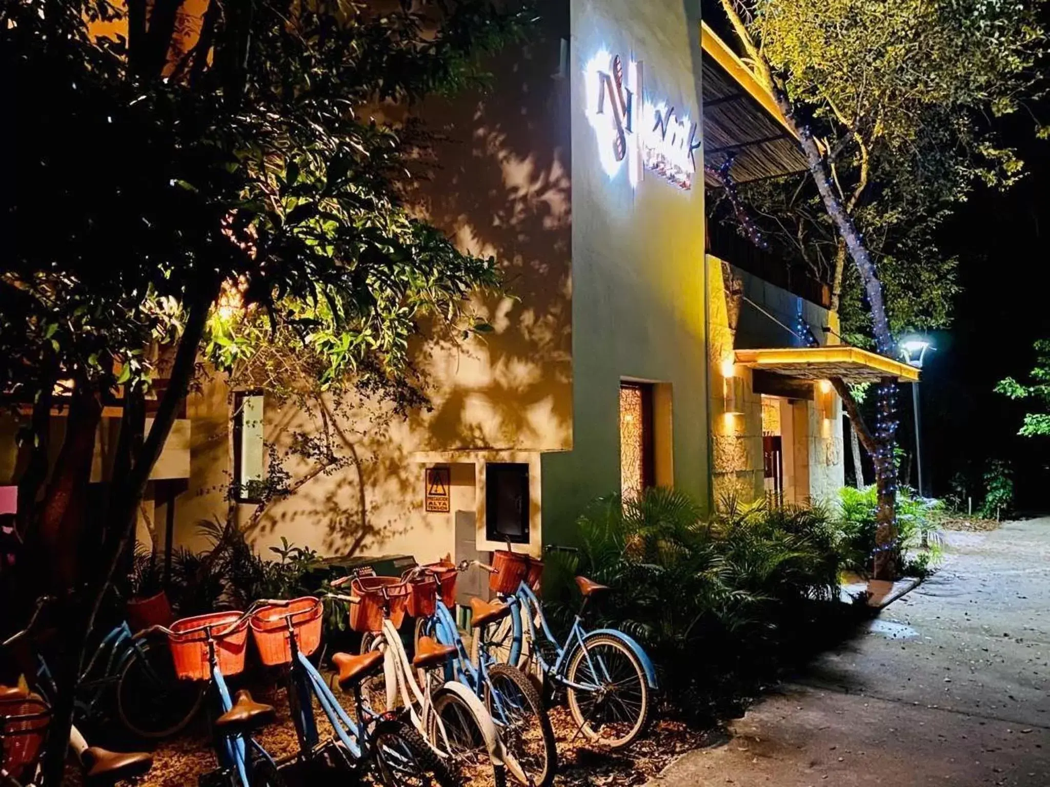 Facade/entrance in Niik Tulum