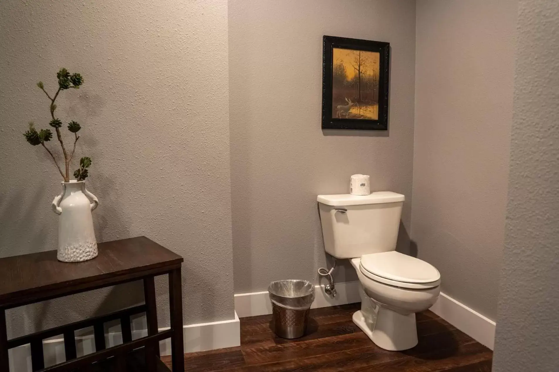 Bathroom in Blue Elk Inn