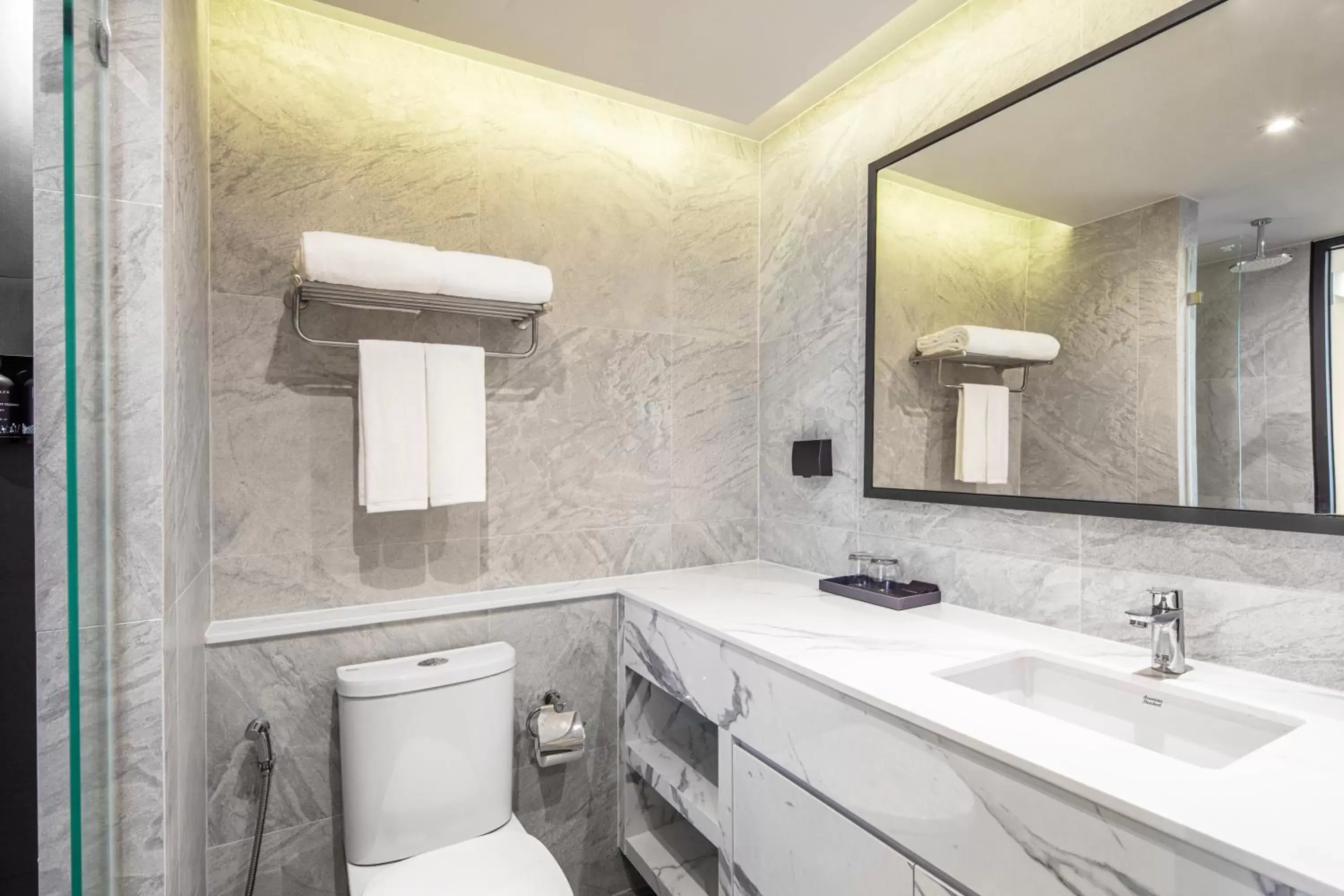 Toilet, Bathroom in Best Western Ratchada Hotel