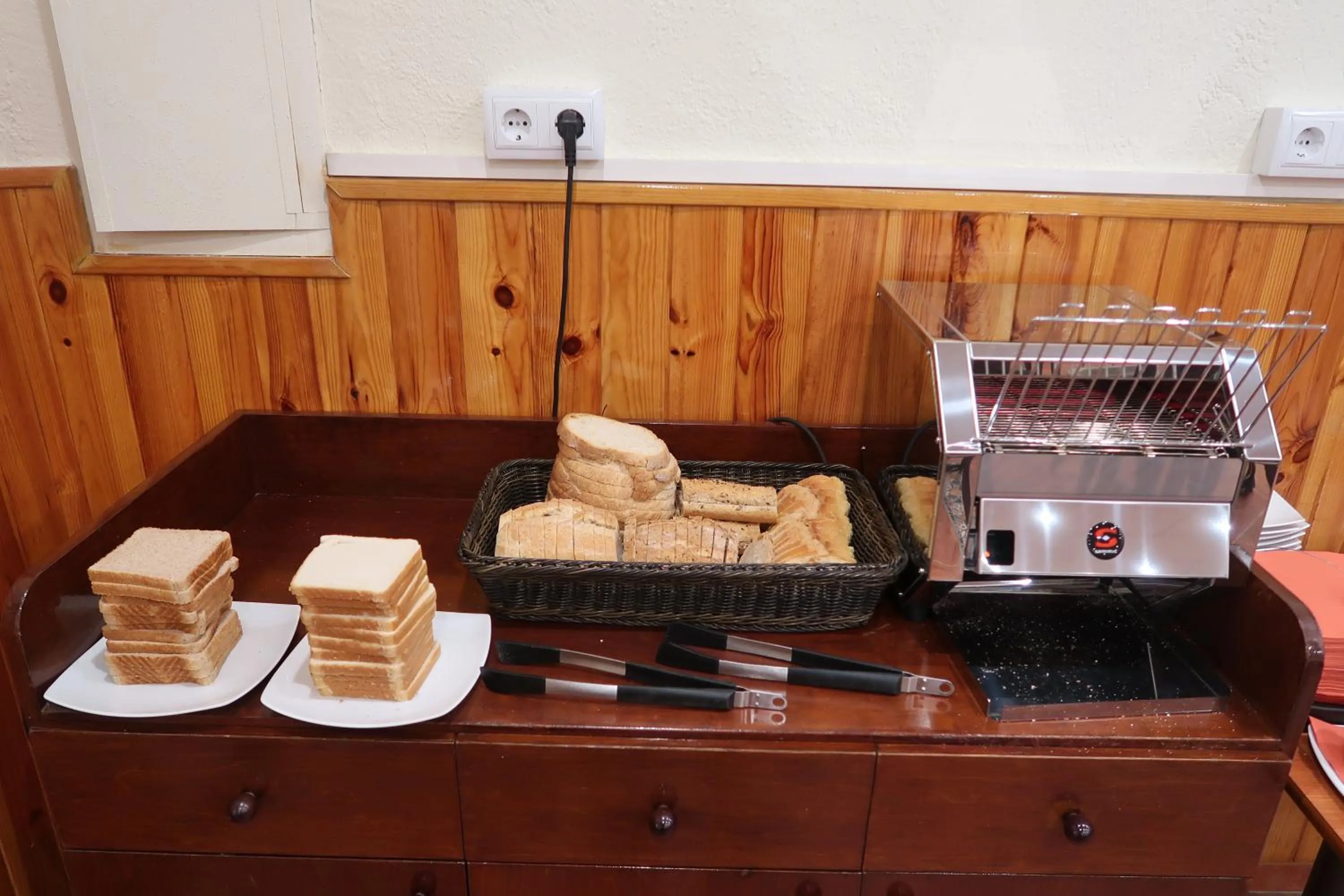 Food in El Camí Hotel