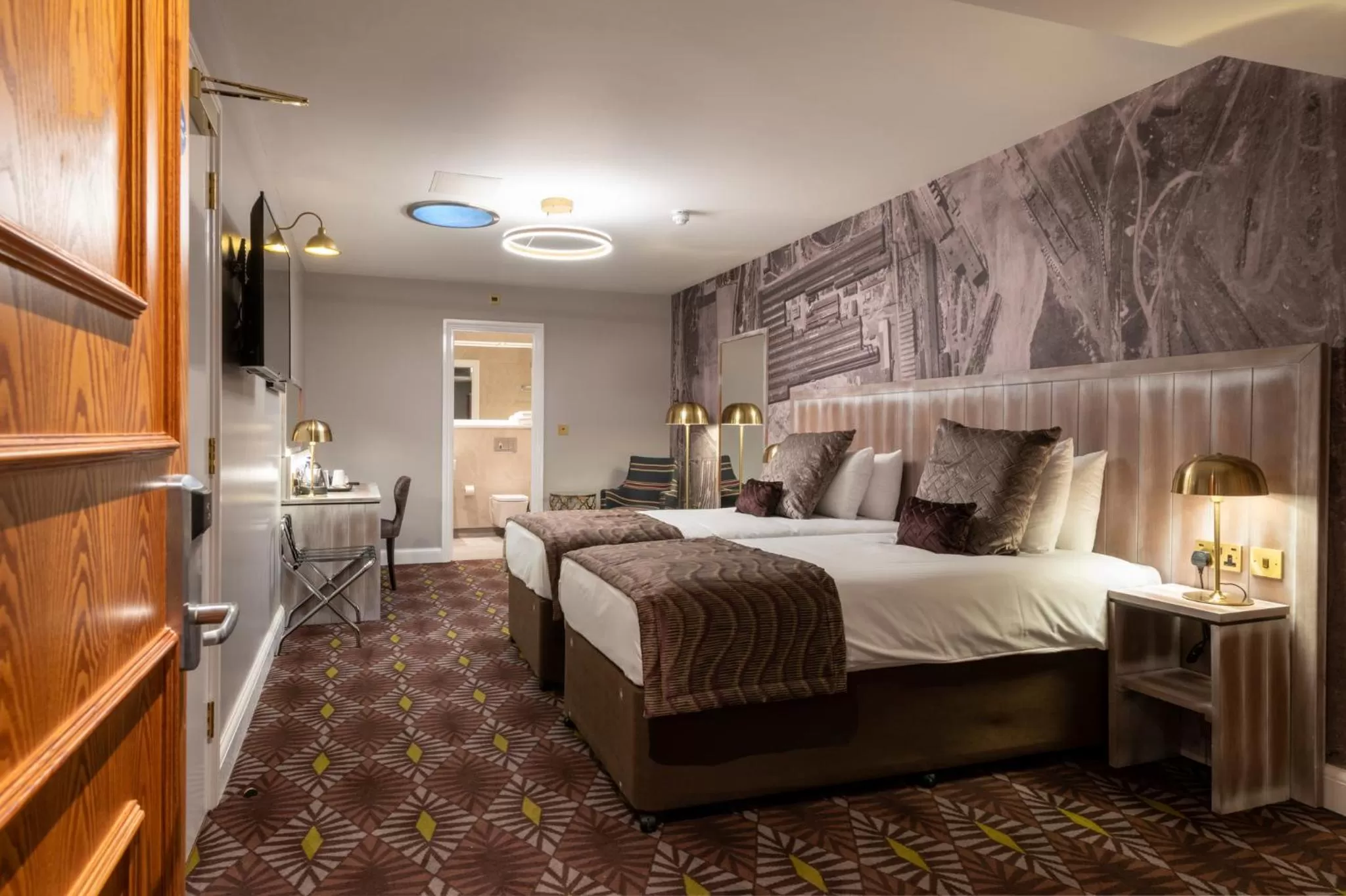 Bed in The Saxon Crown Wetherspoon