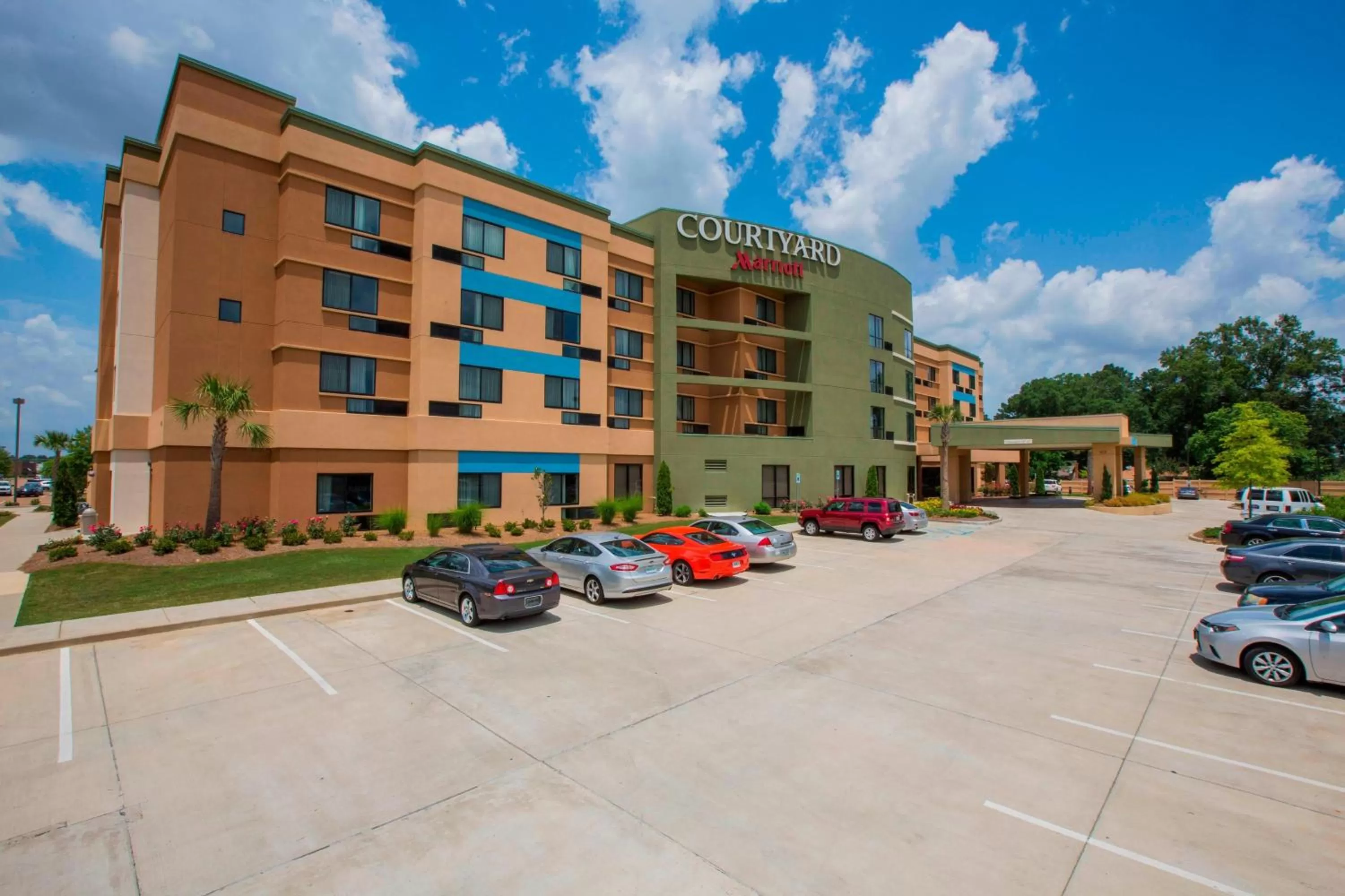 Property building in Courtyard by Marriott Jackson Airport/Pearl