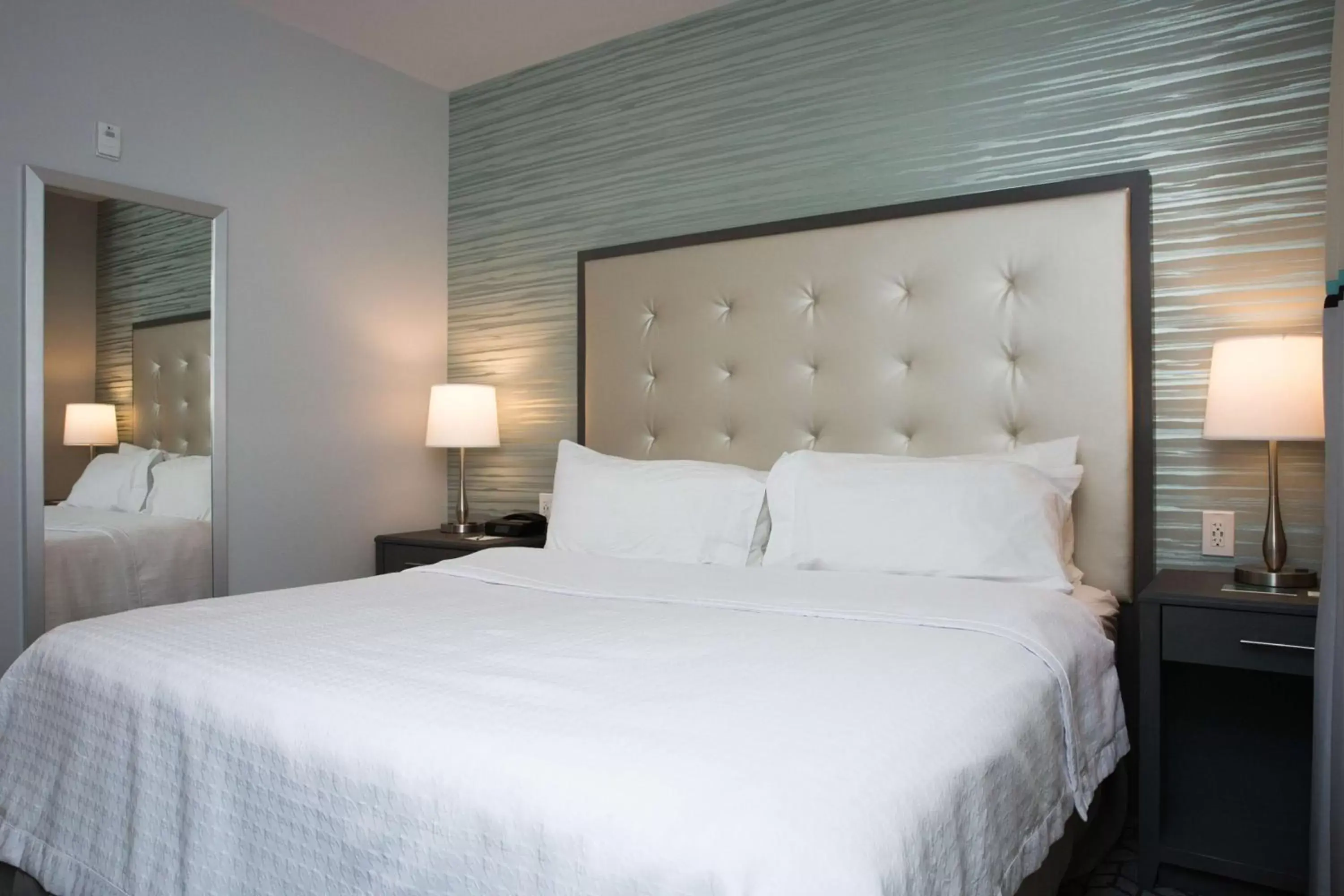 Bed in Homewood Suites By Hilton Allentown Bethlehem Center Valley