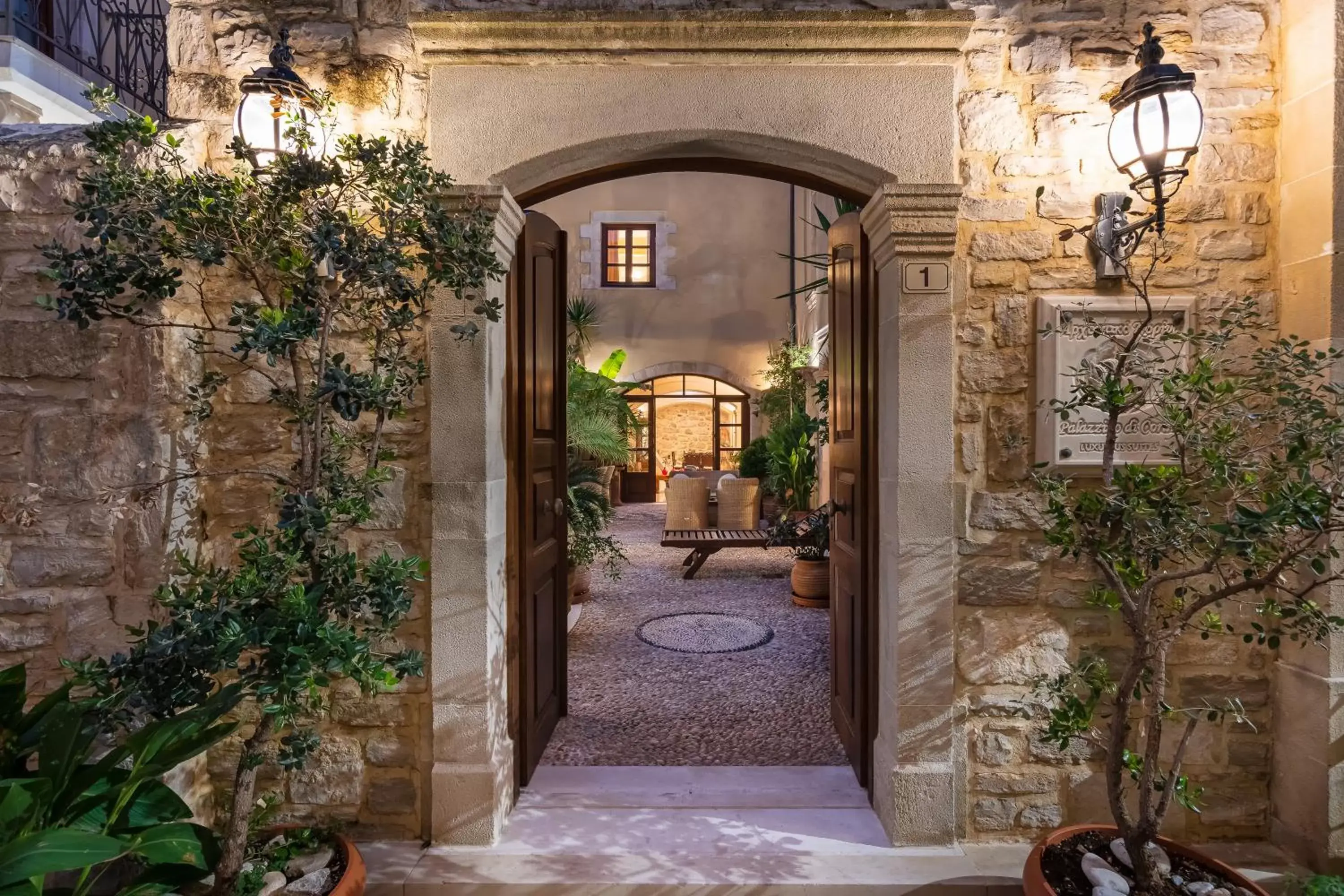 Inner courtyard view in Palazzino Di Corina