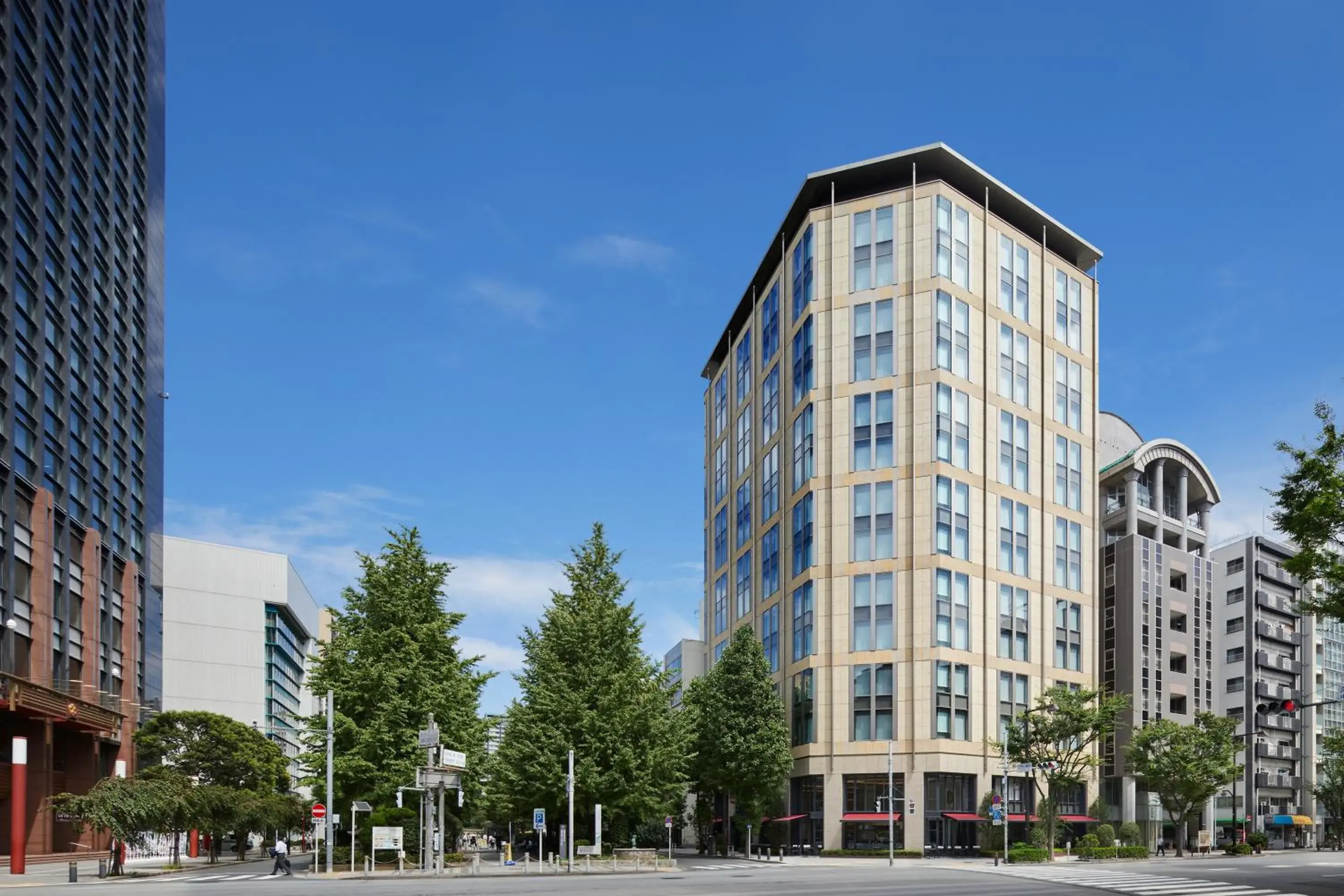 Property building in KOKO HOTEL Premier Nihonbashi Hamacho Property building in KOKO HOTEL Premier Nihonbashi Hamacho