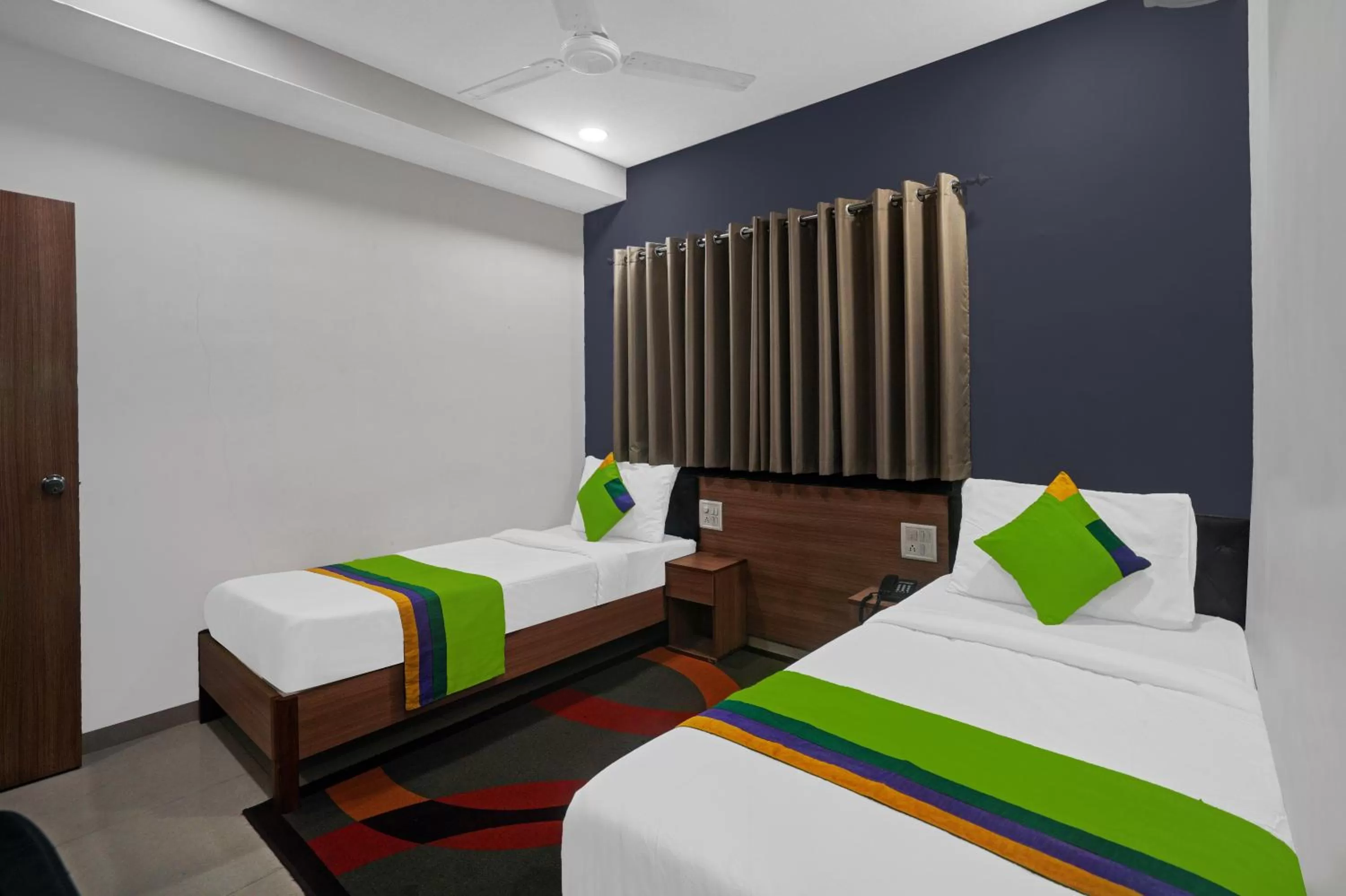 Bed in Treebo Trend Wow - Surat Station