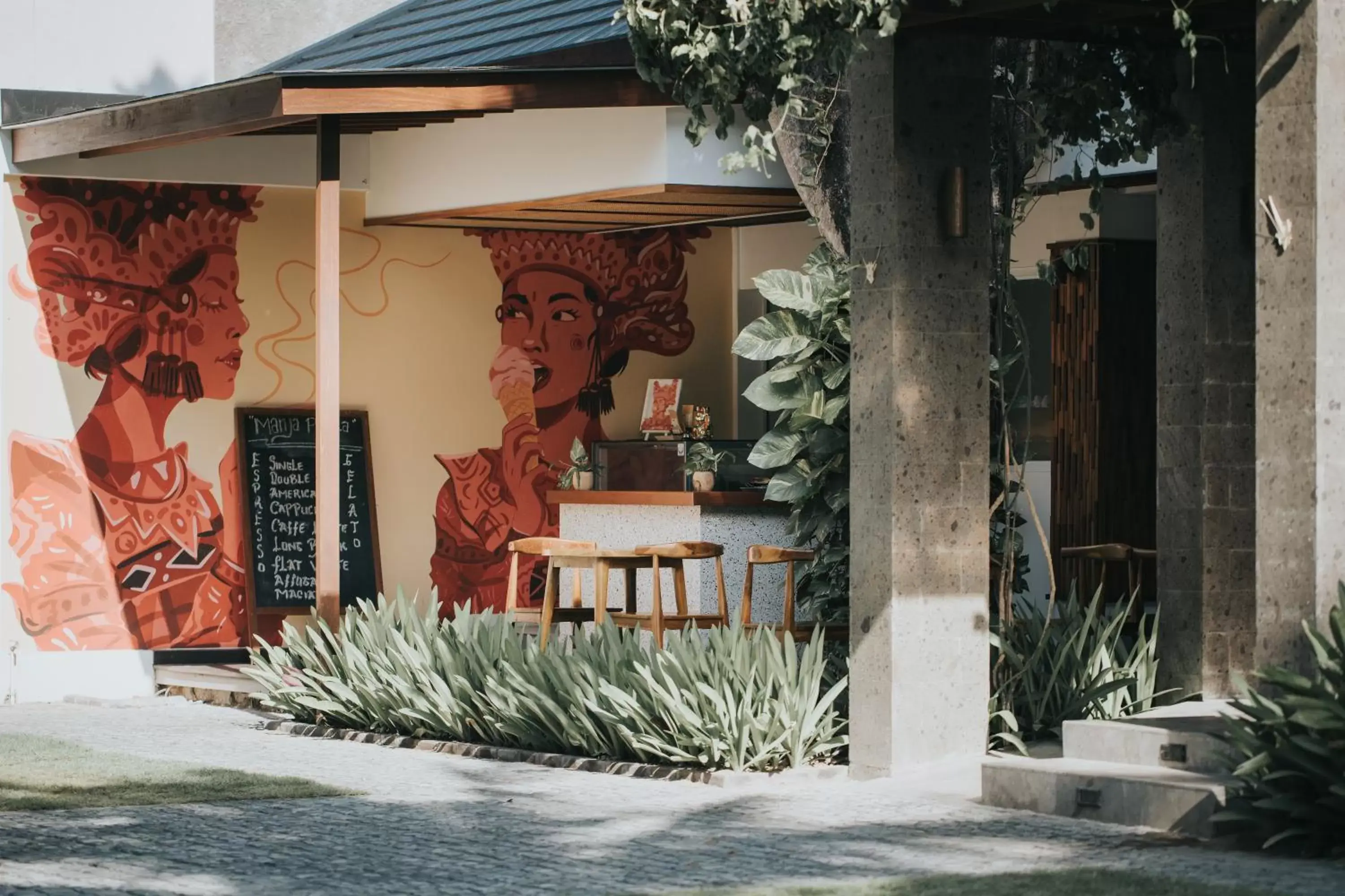 Facade/entrance in Anja Jimbaran Facade/entrance in Anja Jimbaran