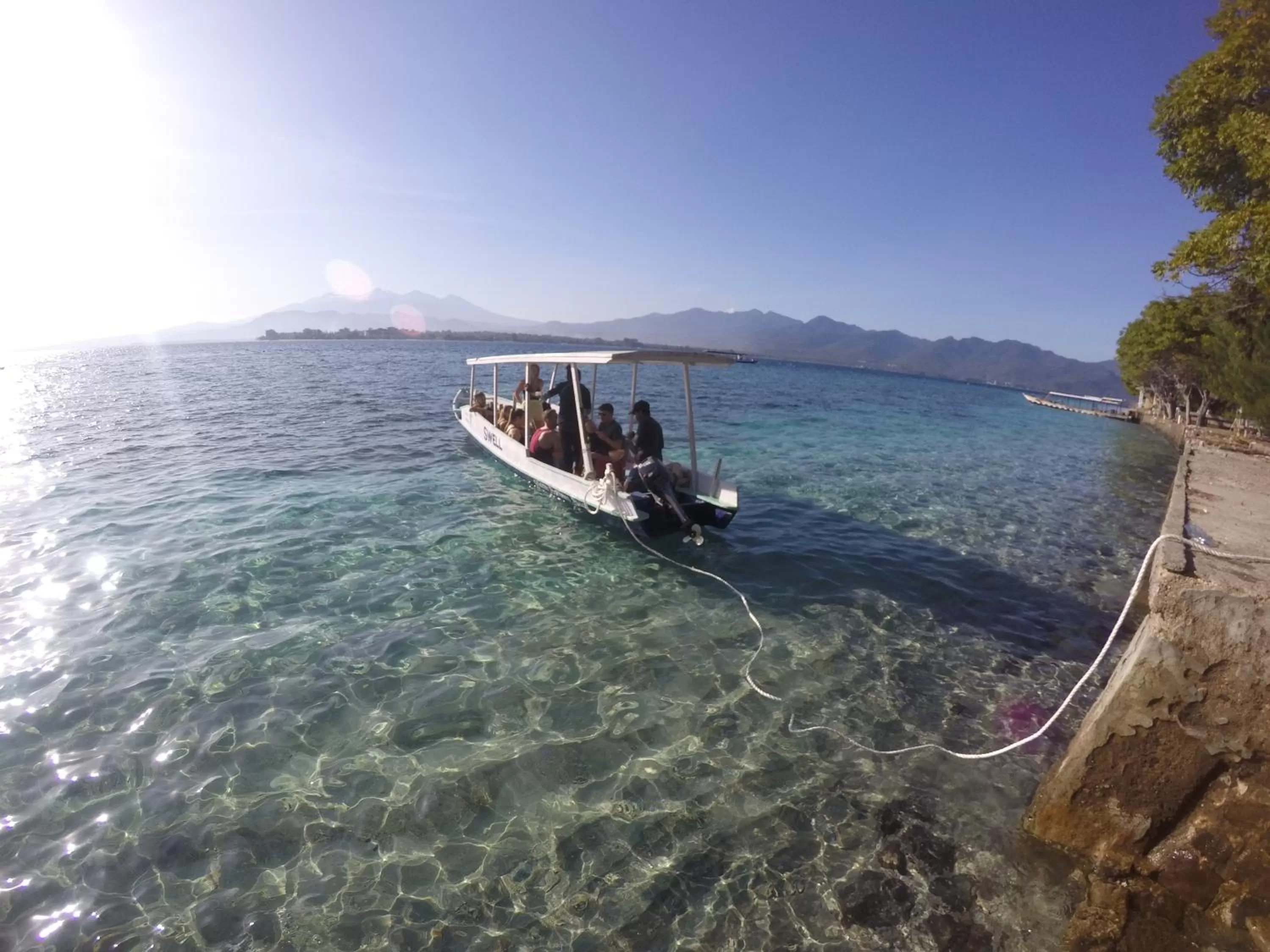Snorkeling in Gita Gili Bungalow