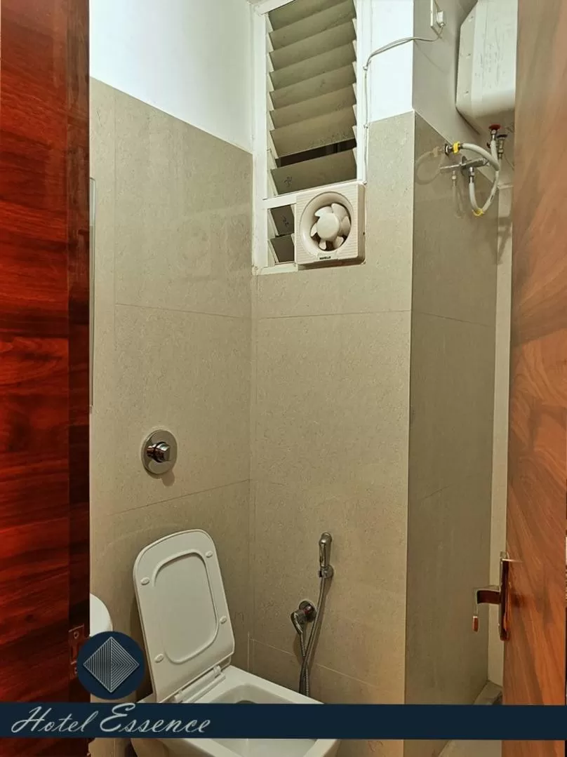 Shower in Hotel ESSENCE