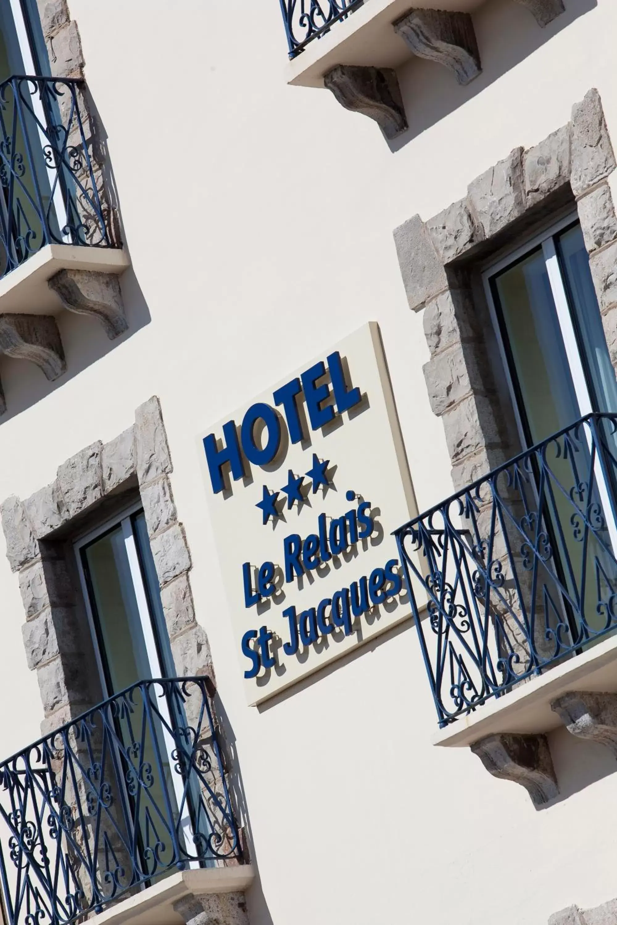 Facade/entrance in Hotel Le Relais Saint-Jacques