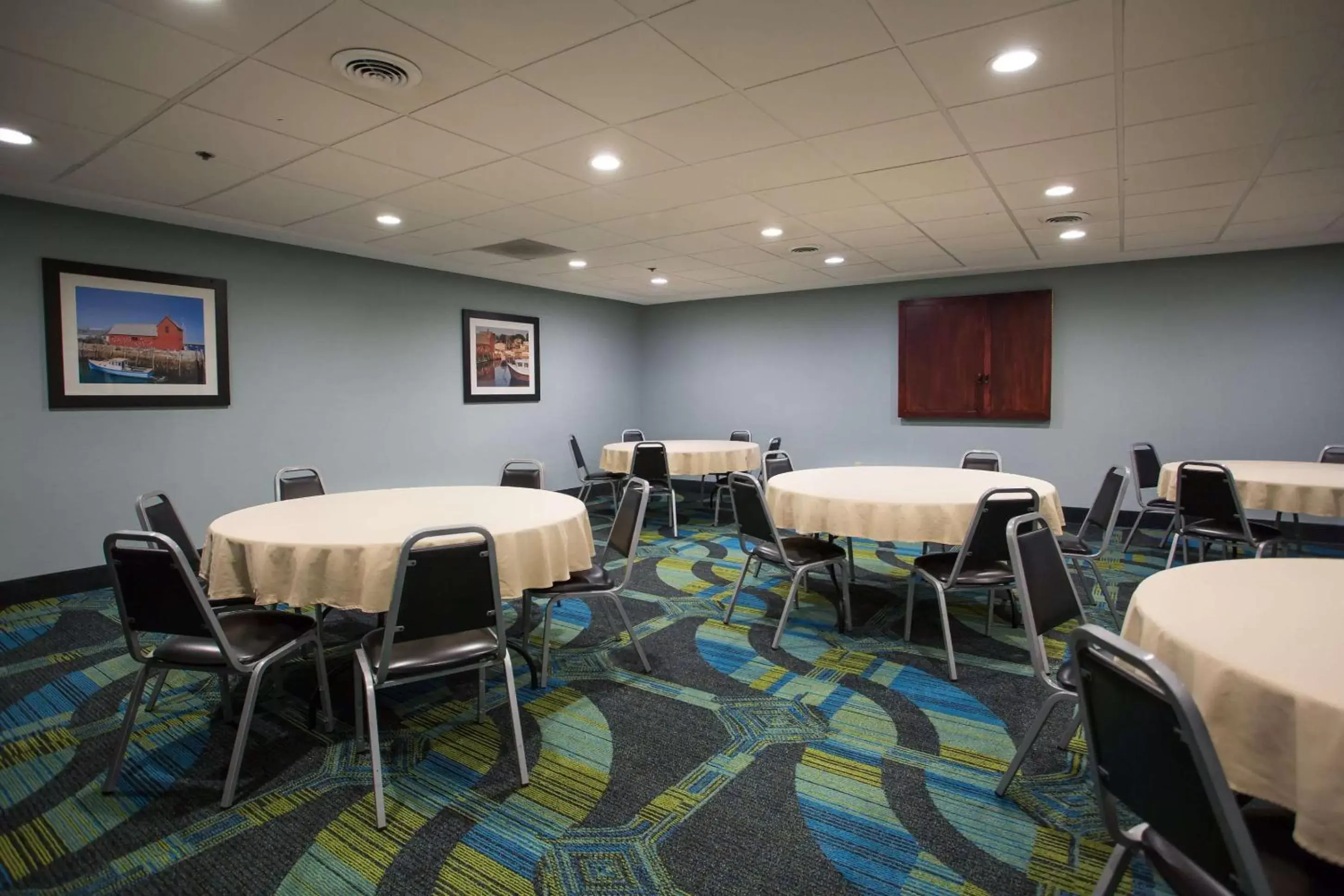 Meeting/conference room in Best Western Plus North Shore Hotel