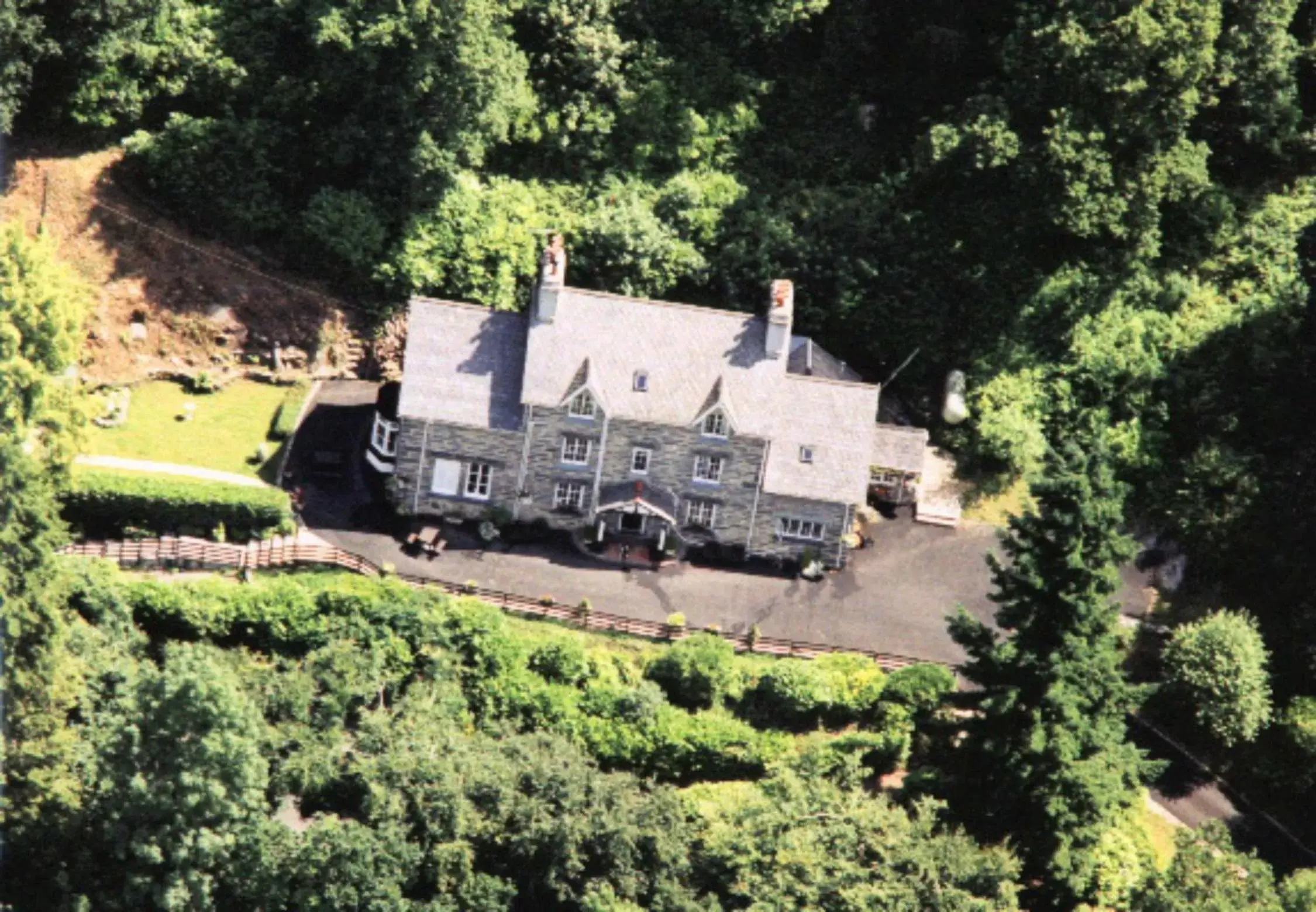 Bird's eye view, Bird's-eye View in Glyntwrog House