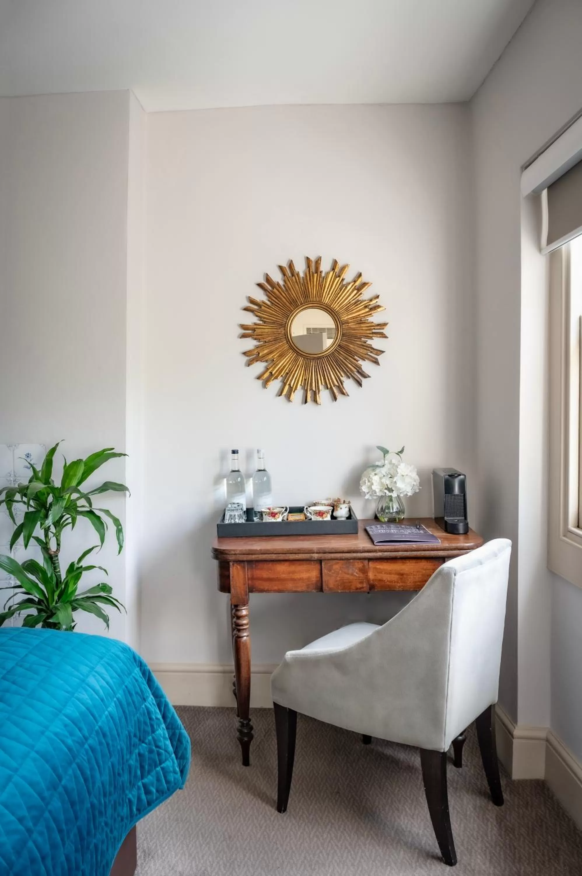 Coffee/tea facilities, Billiards in York & Albany