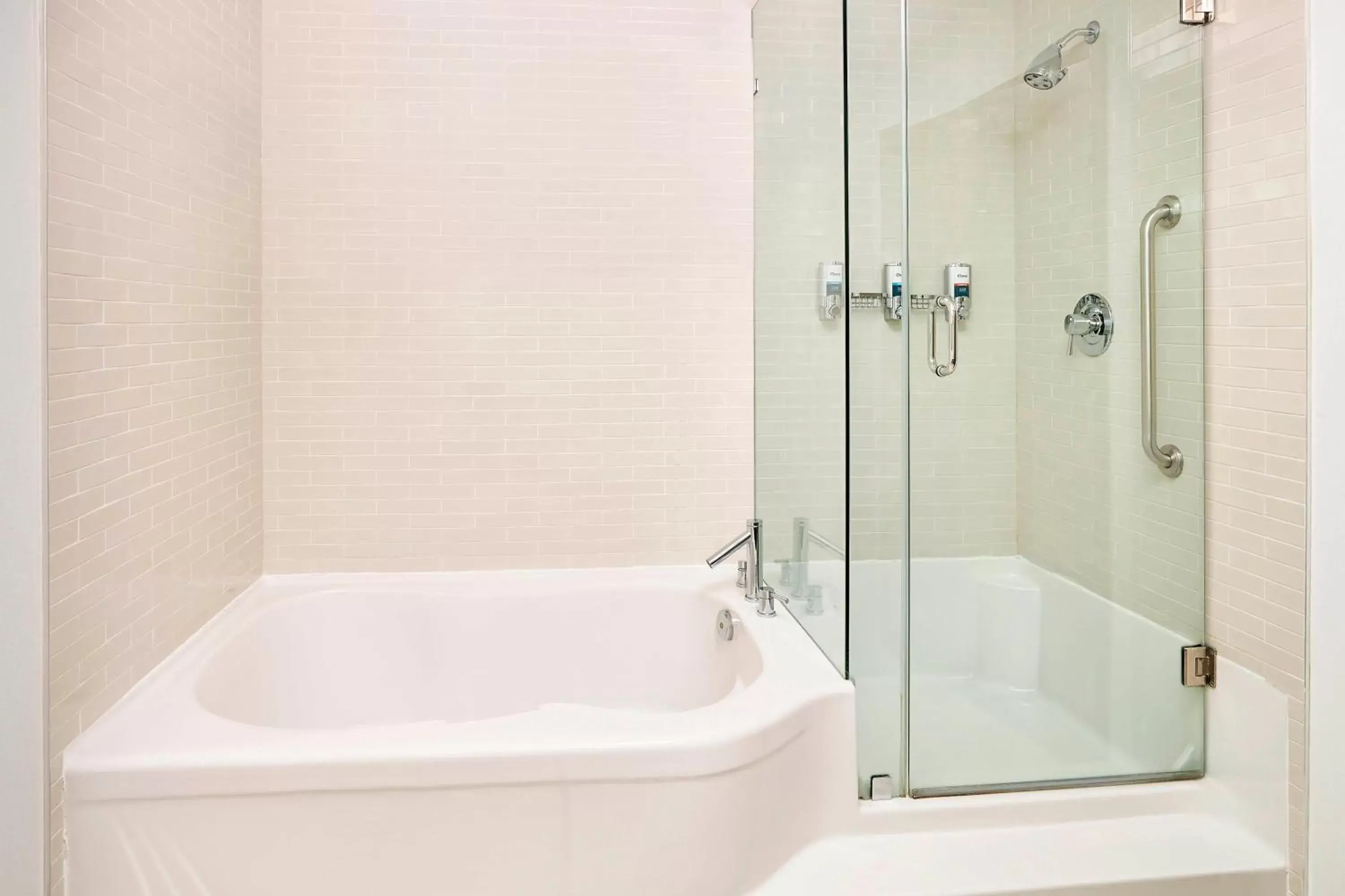 Photo of the whole room, Bathroom in Four Points by Sheraton Edmonton Gateway