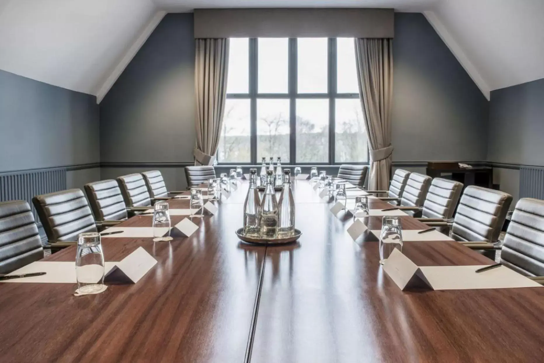 Meeting/conference room in voco - Oxford Spires, an IHG Hotel