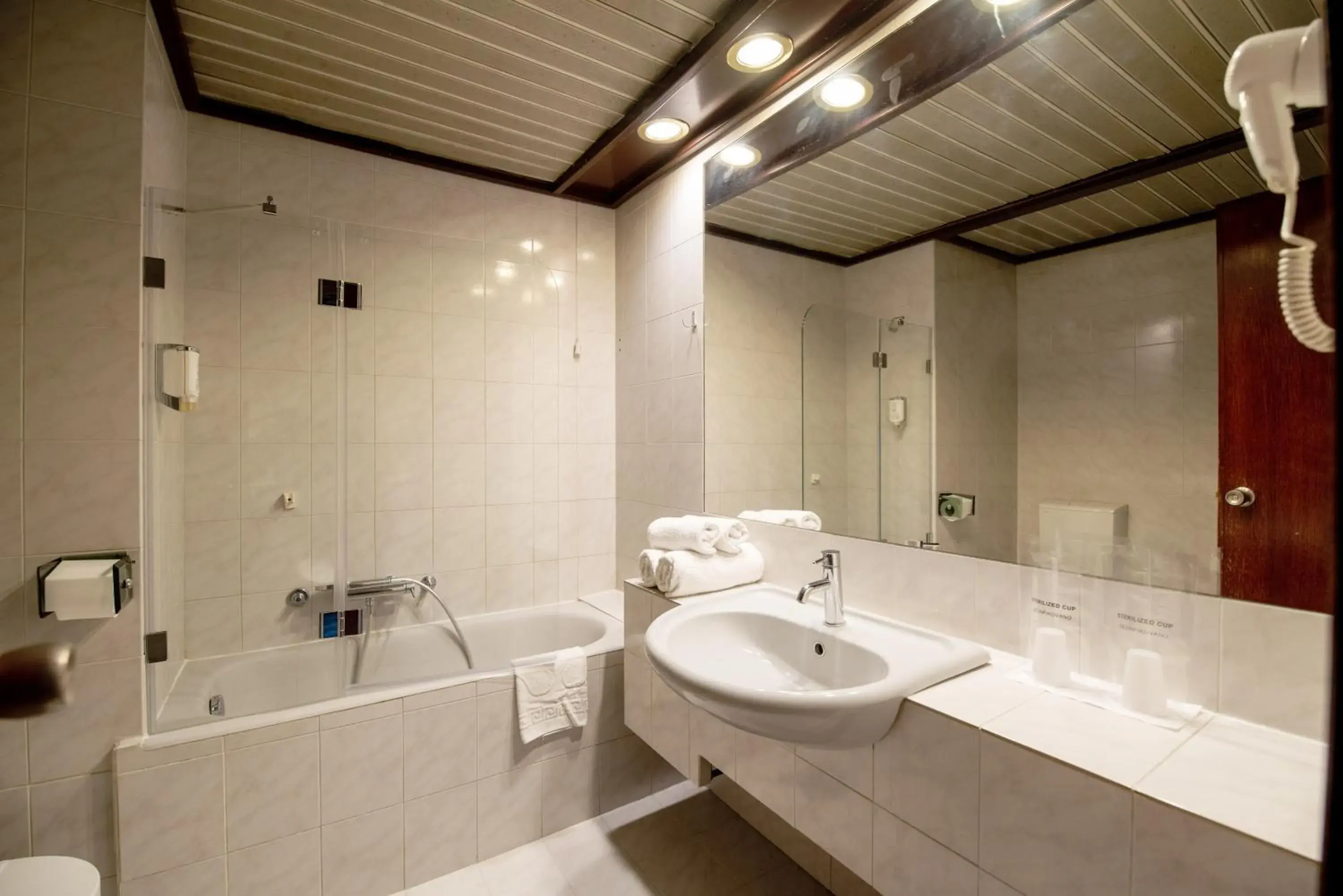 Shower, Bathroom in Garni Hotel Jugoslavija