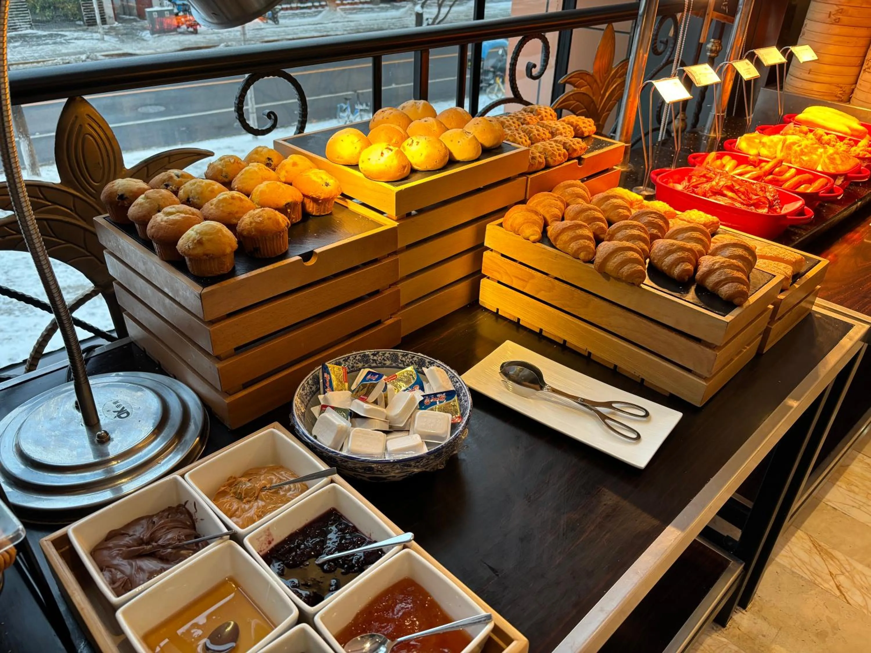 Breakfast in The Imperial Mansion, Beijing - Marriott Executive Apartments