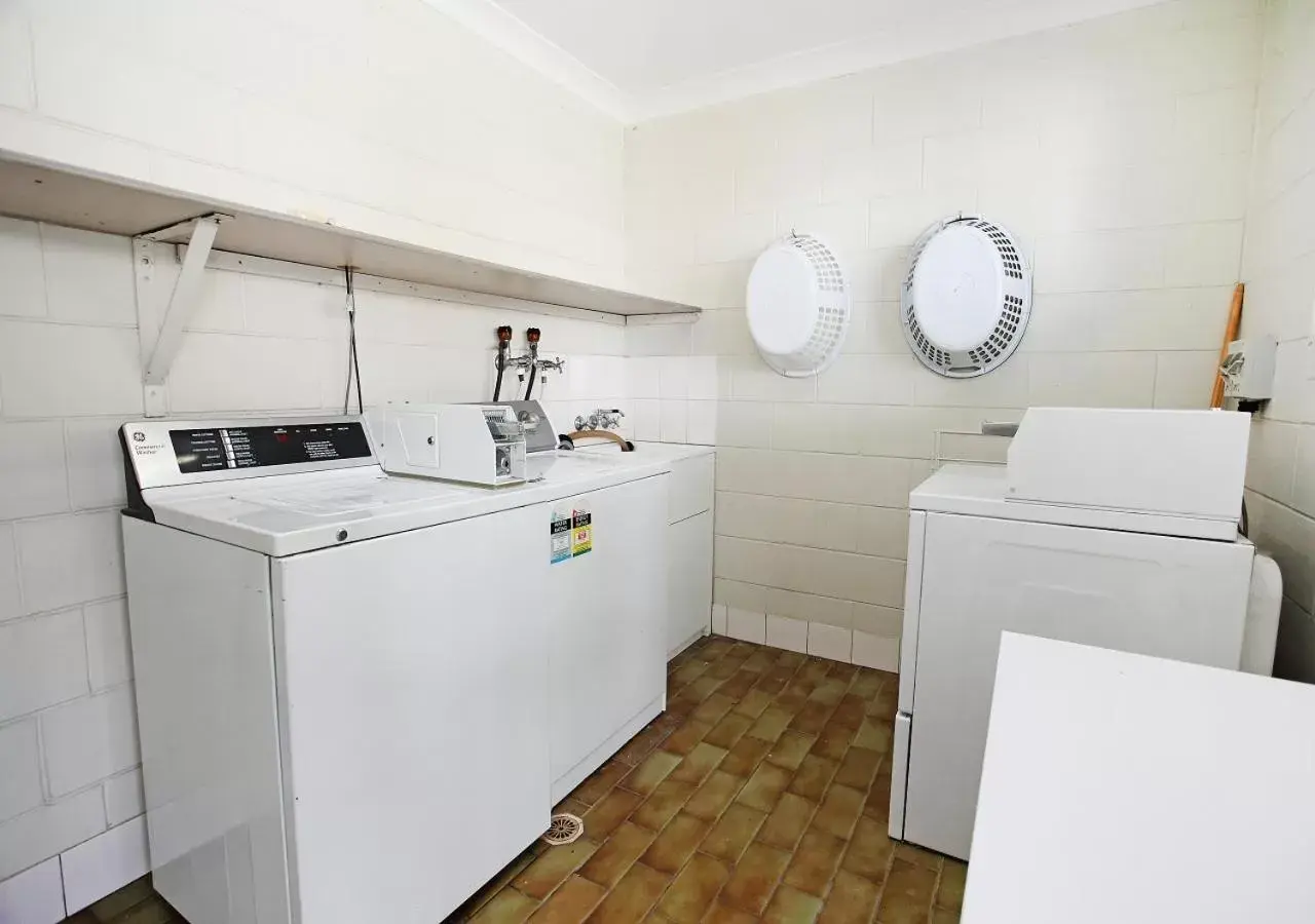 Other, Kitchen/Kitchenette in Banjo Paterson Motor Inn