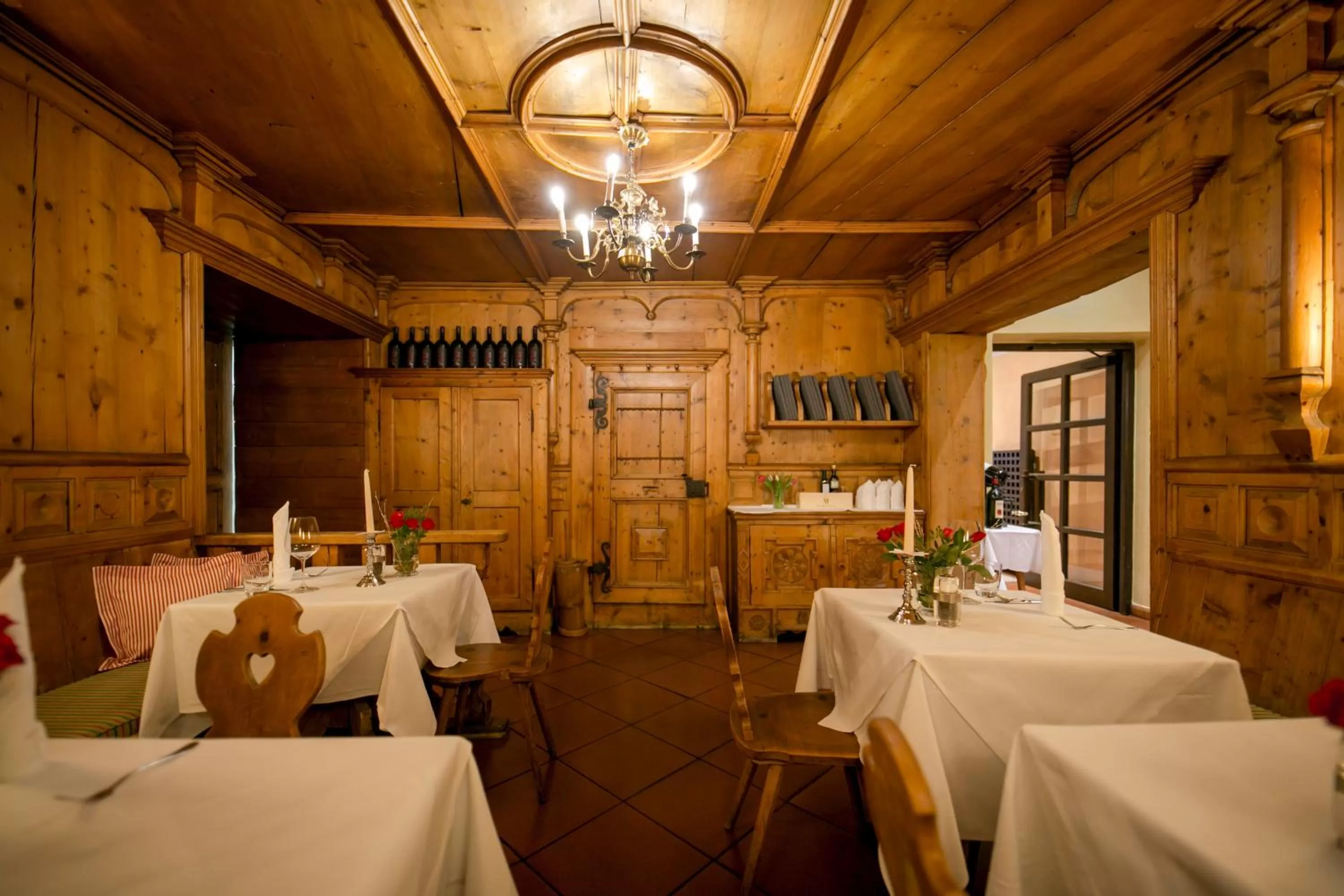 Restaurant/places to eat in Hotel Sailer