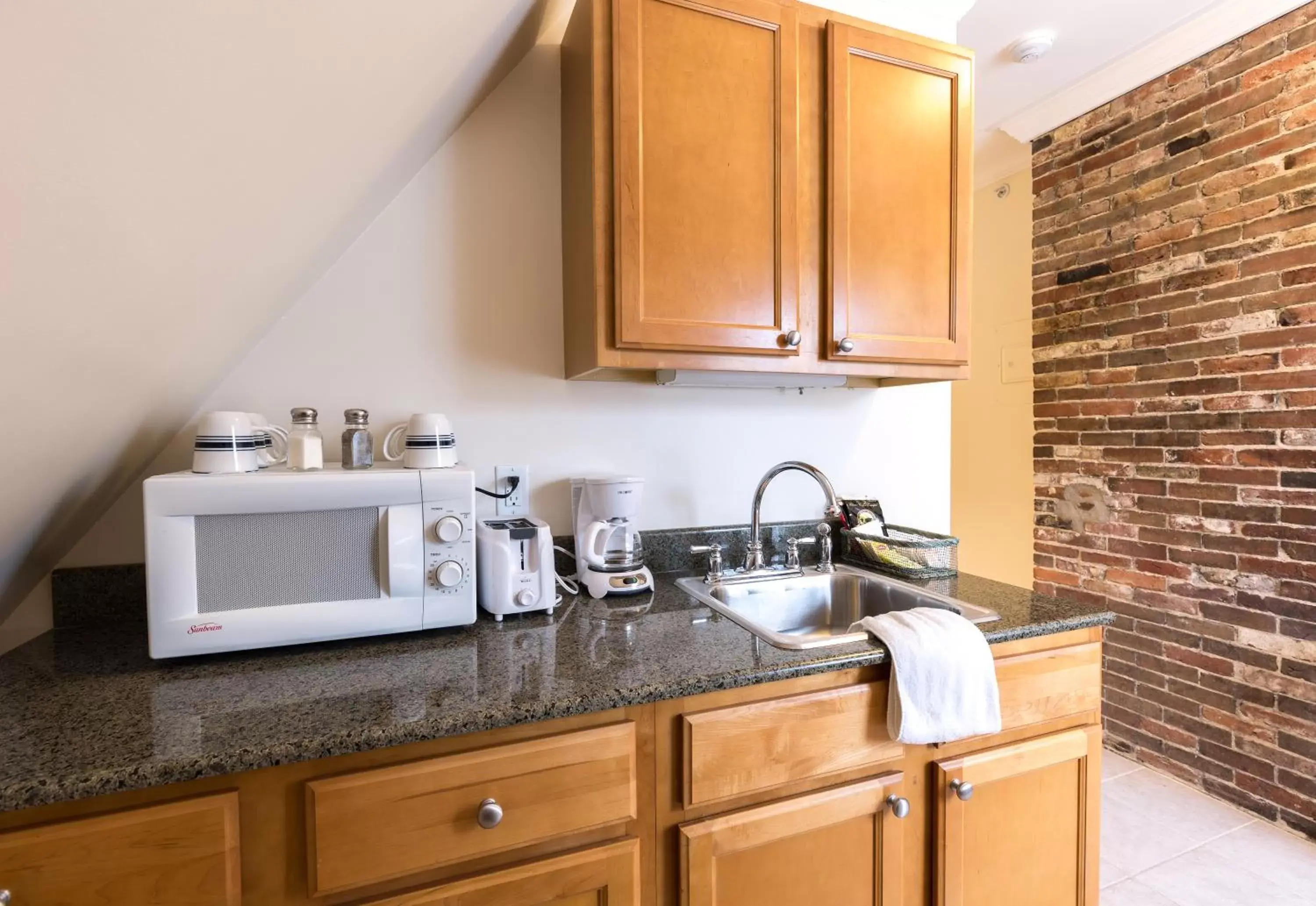 Kitchen/Kitchenette in The Salem Inn