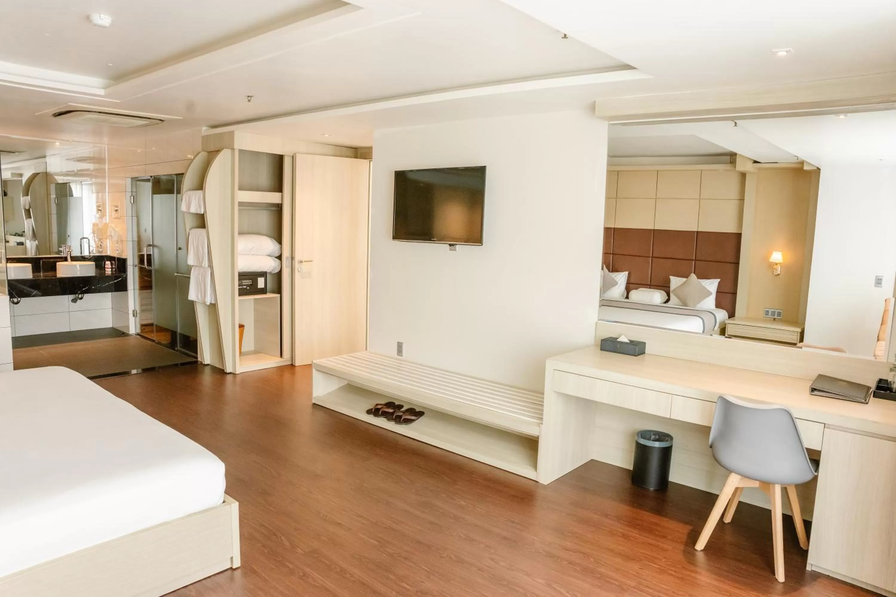 Holiday One Can Tho Hotel