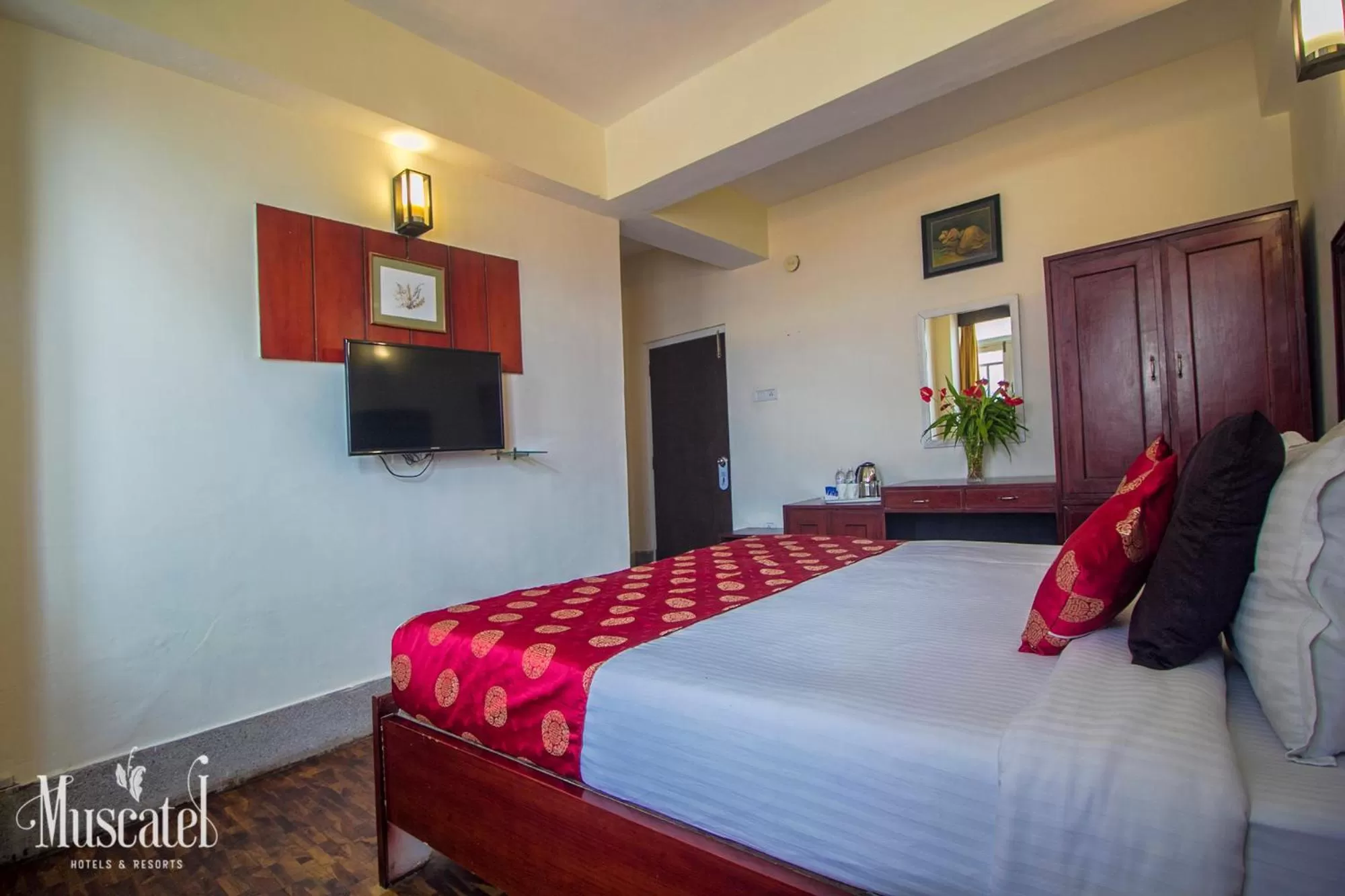 Bed in Muscatel Delamare - 200 Mts from MG Marg