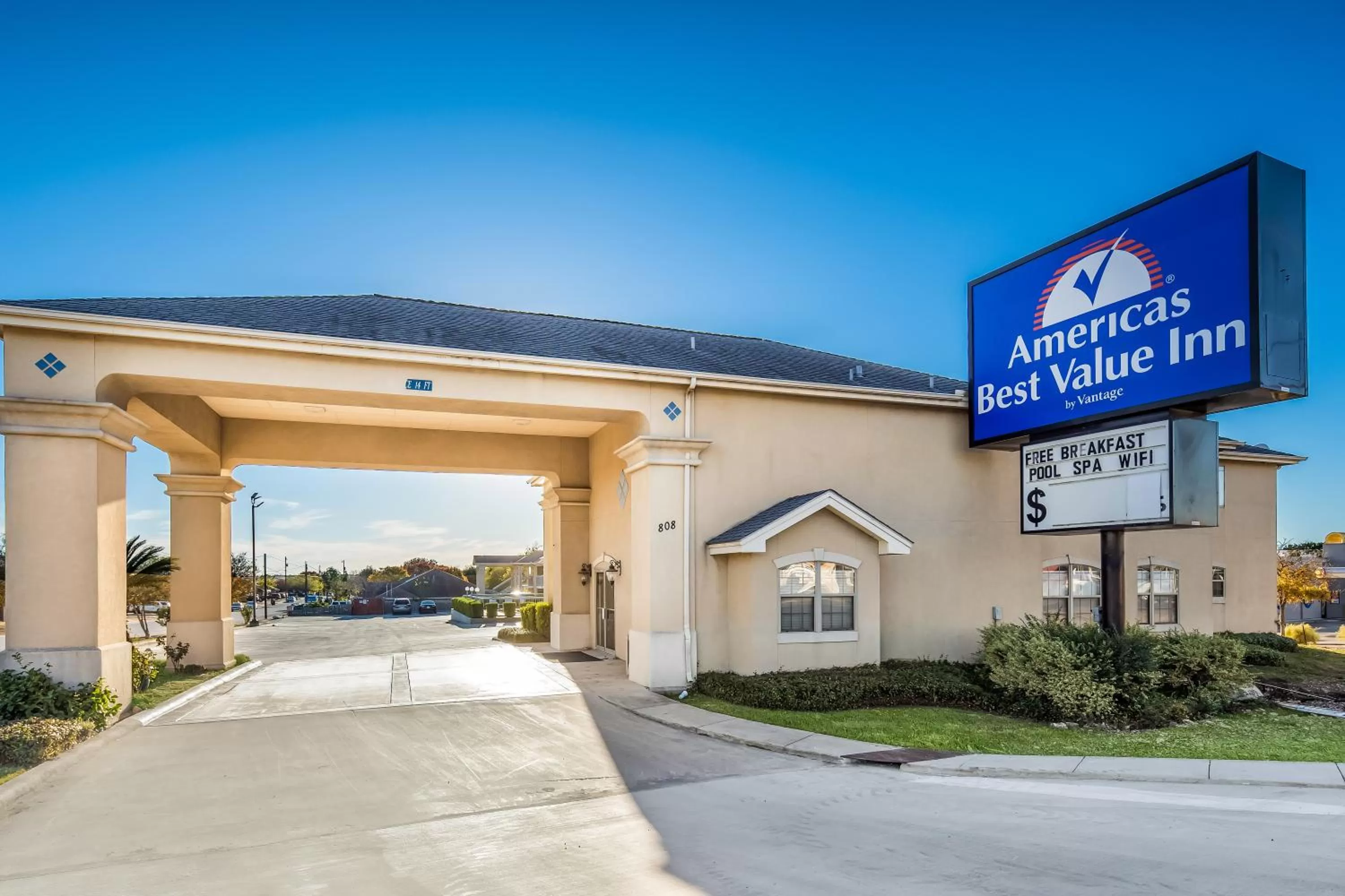 Facade/entrance in Americas Best Value Inn New Braunfels