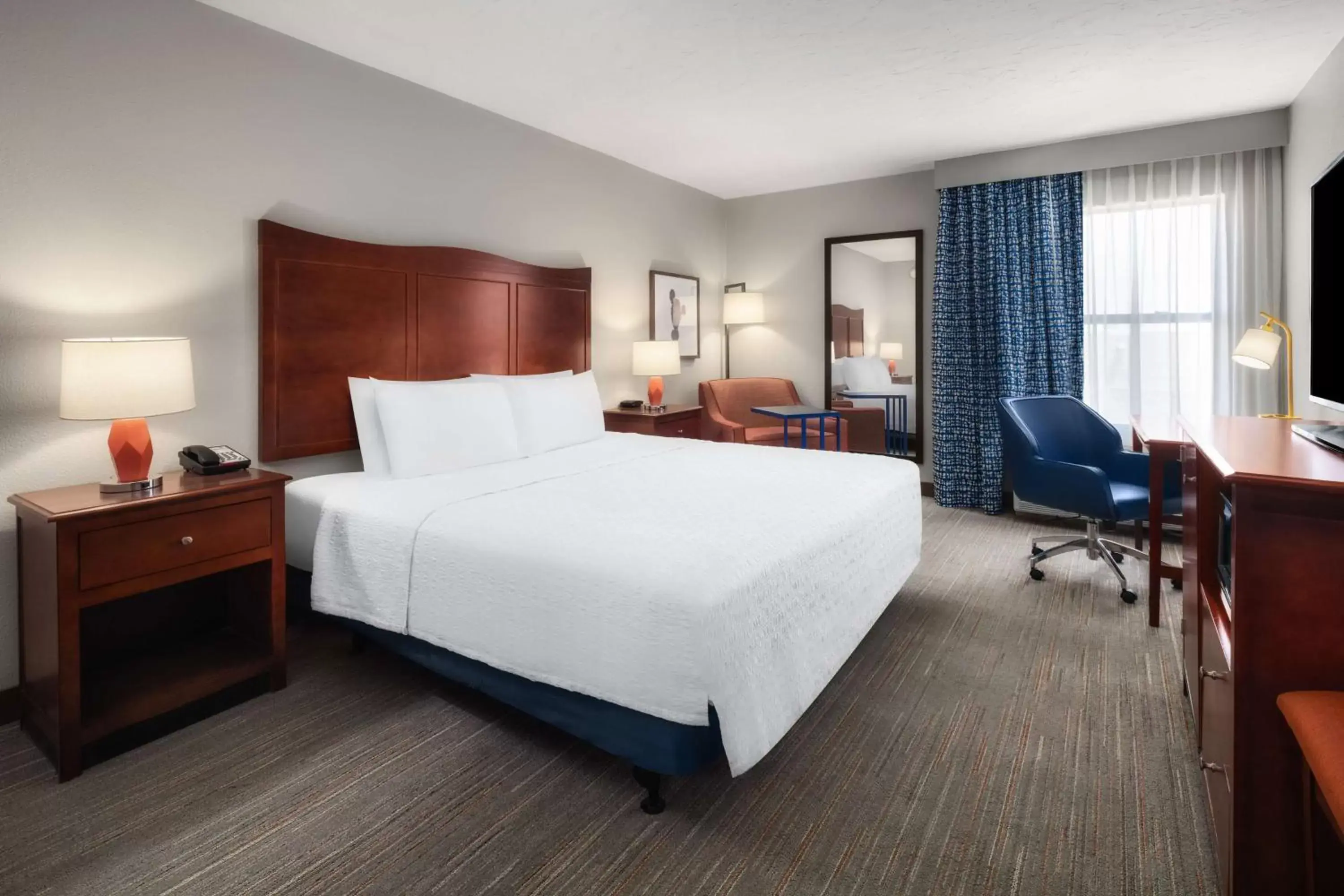 Bedroom, Bed in Hampton Inn & Suites El Paso-Airport
