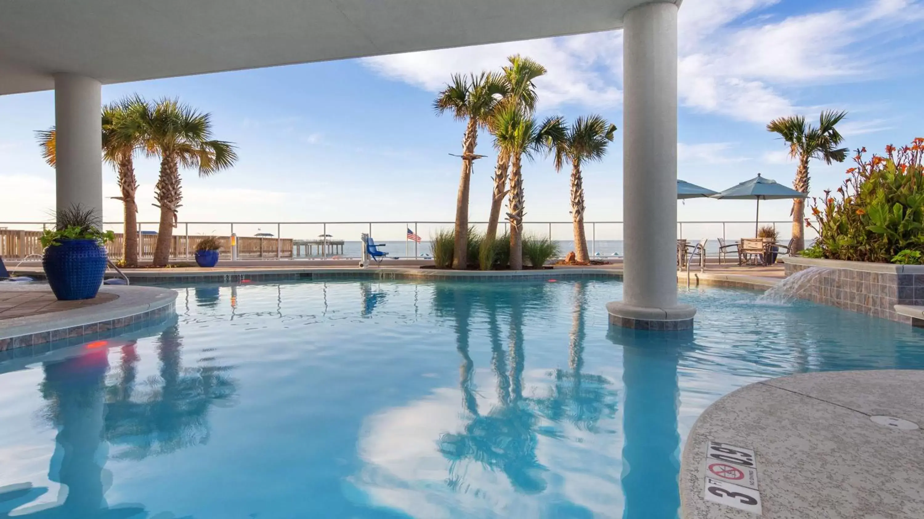 Activities, Swimming Pool in Best Western Premier - The Tides