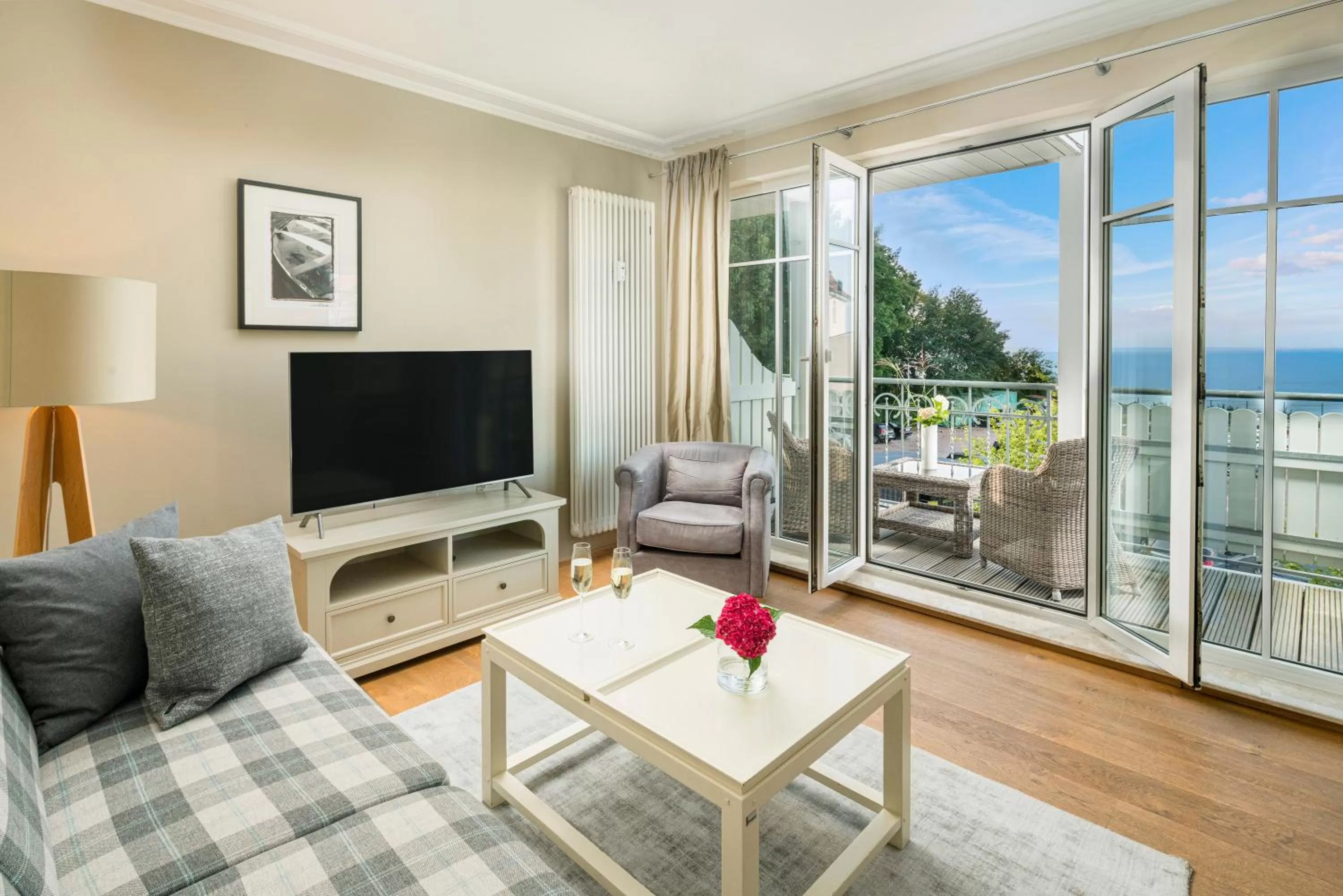 Communal lounge/ TV room in Hotel Residenz Waldkrone Kühlungsborn