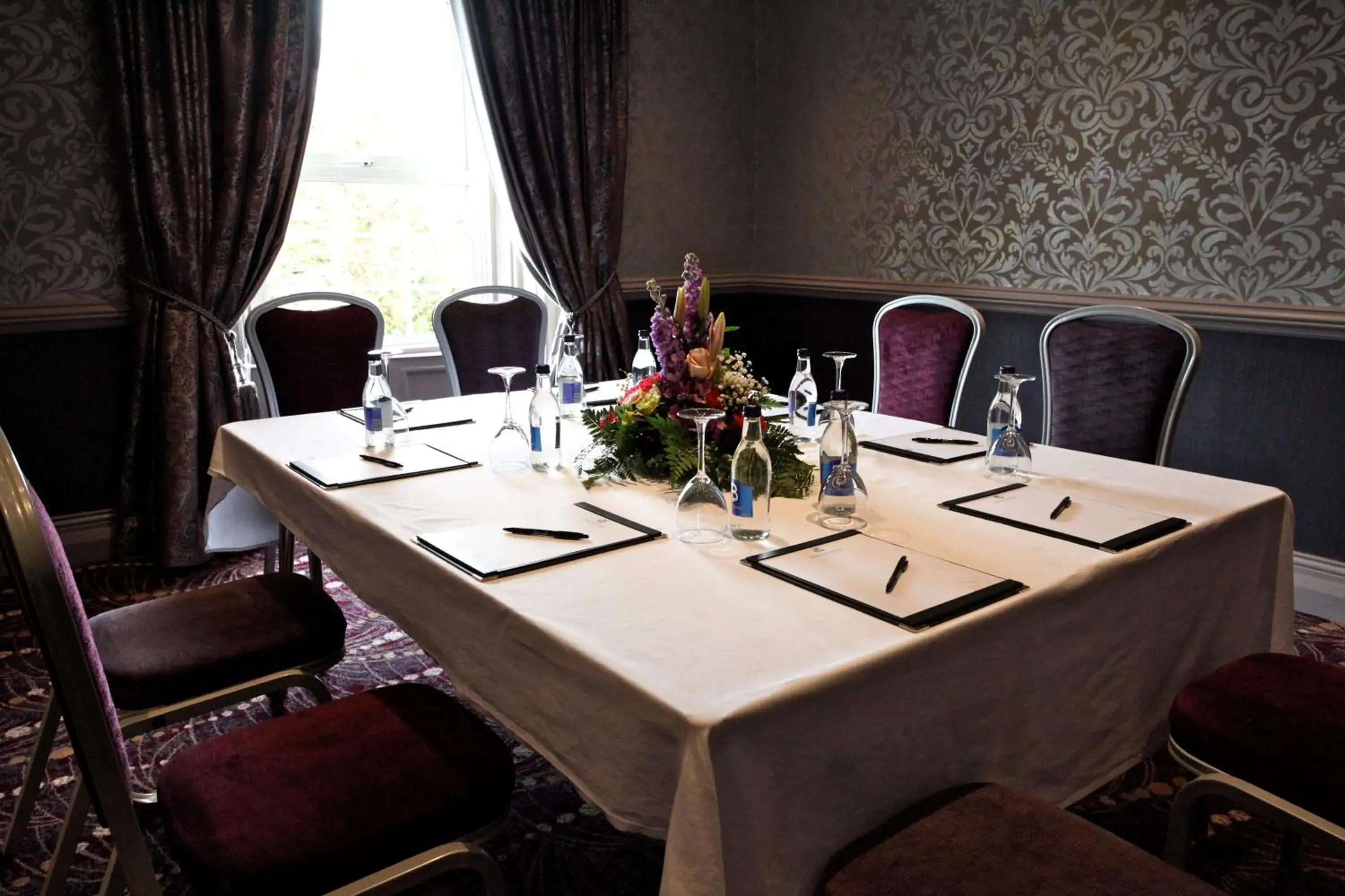 Meeting/conference room, Business Area/Conference Room in Greenvale Hotel