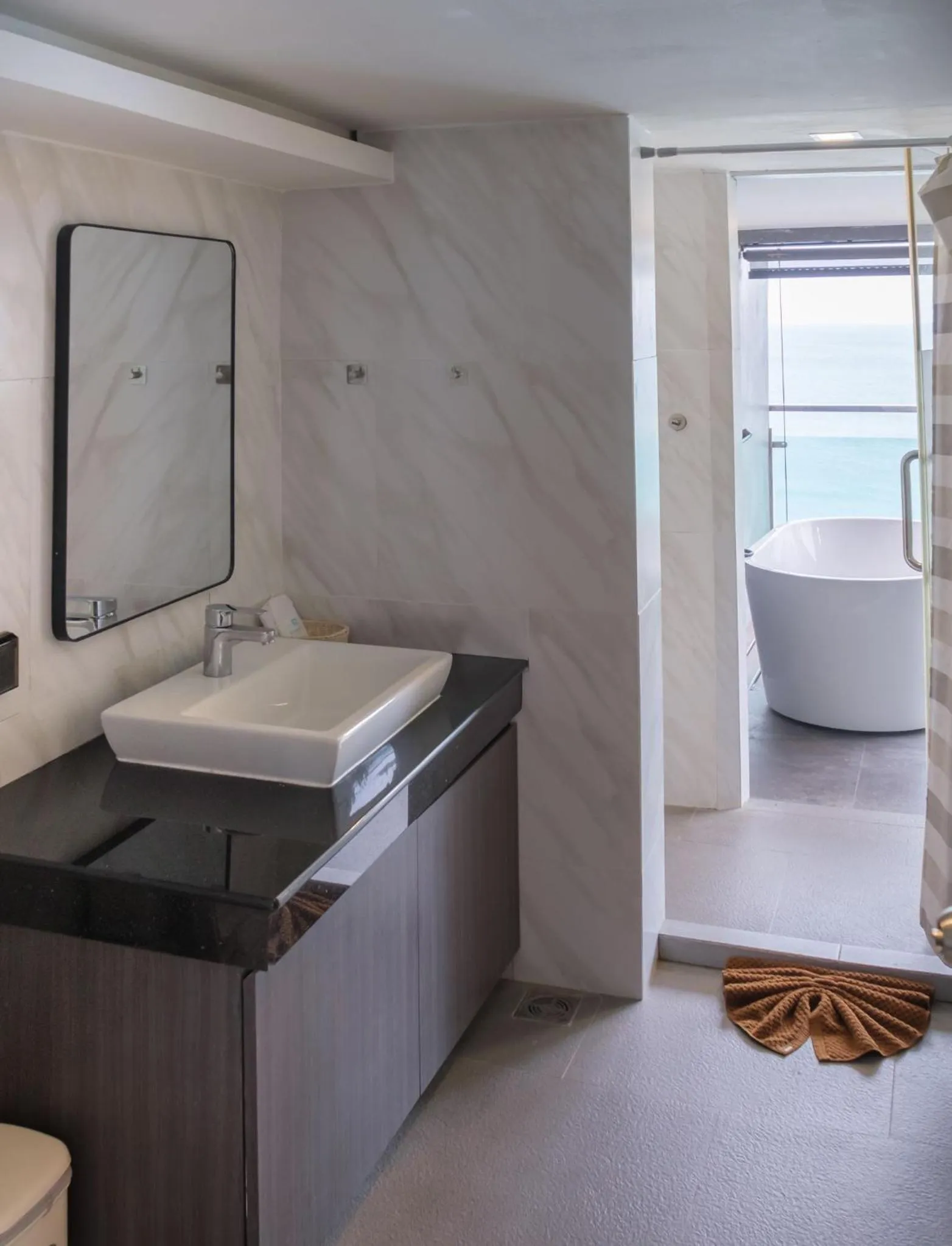 Bathroom in Cliff Lanta Suite-Koh Lanta Krabi