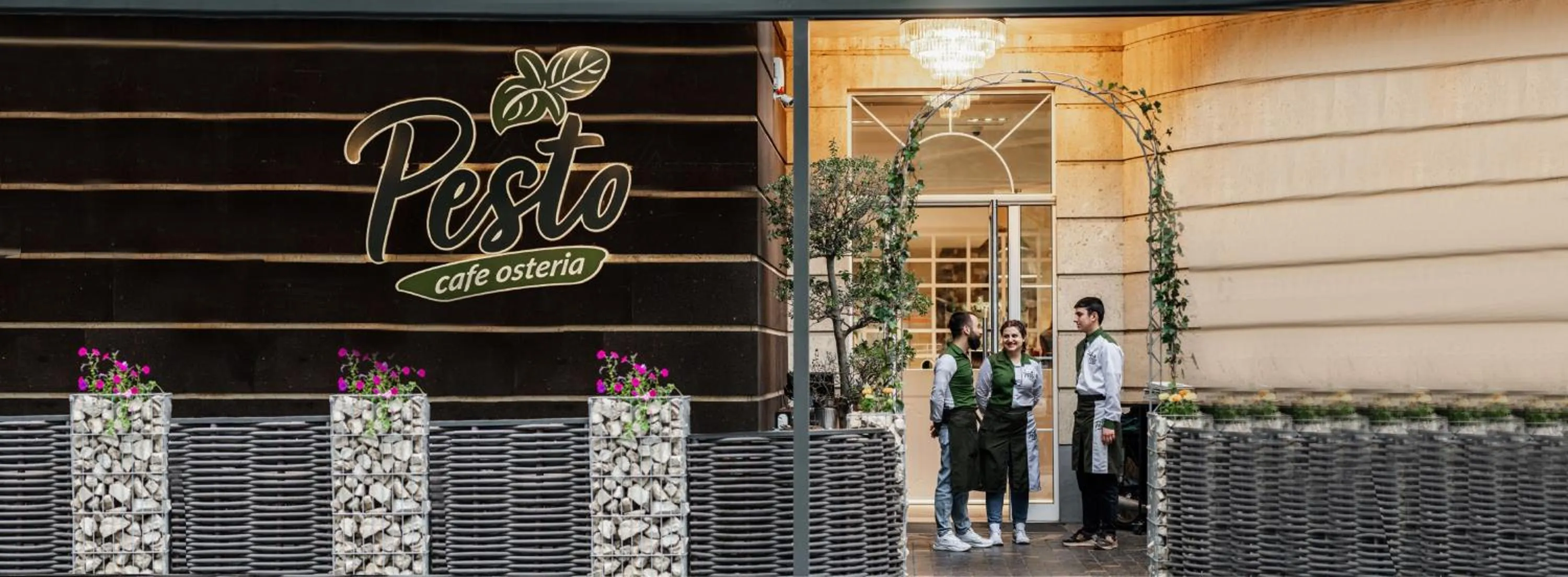 Restaurant/places to eat in Diamond Hotel Yerevan