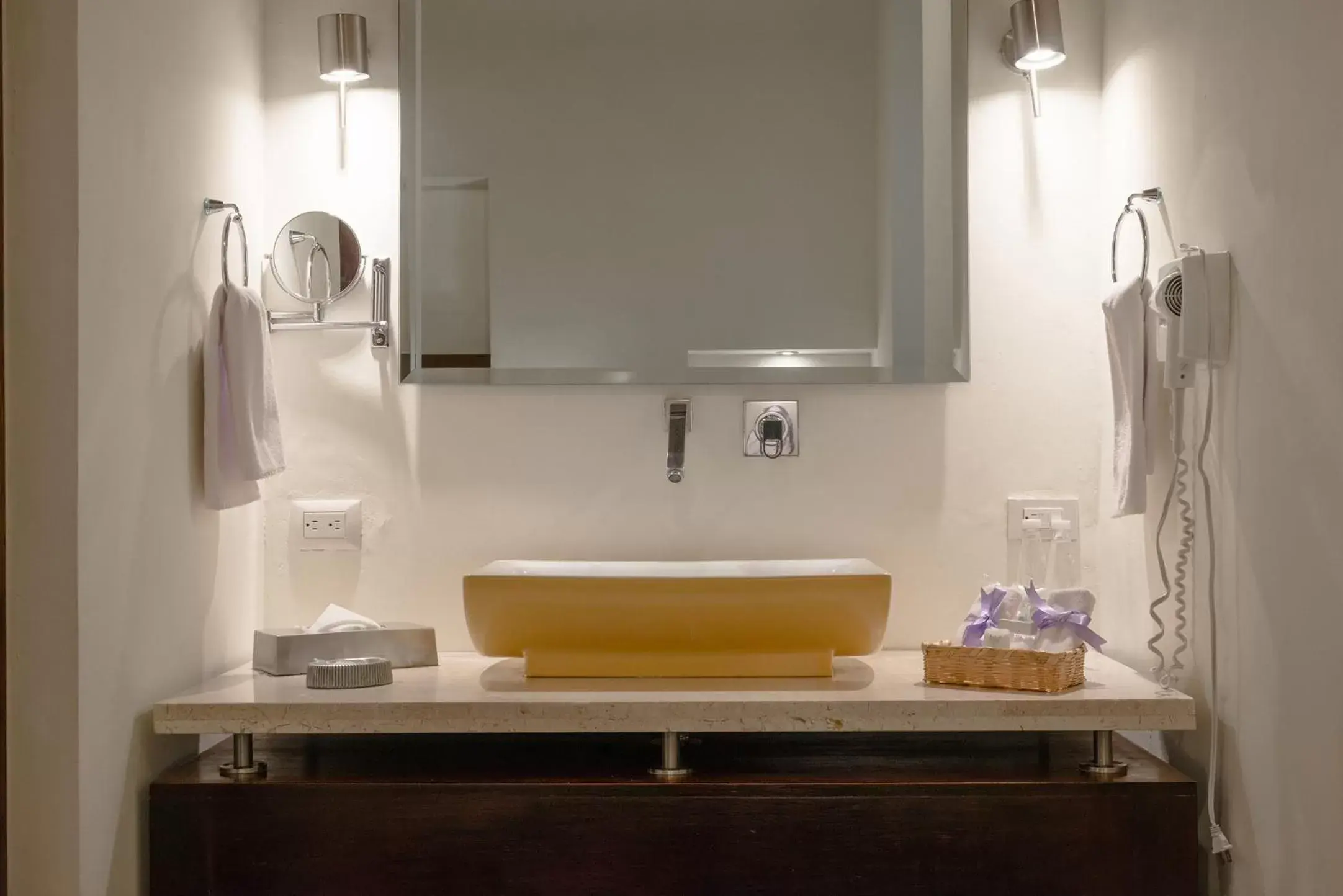 Bathroom in Hotel La Morada